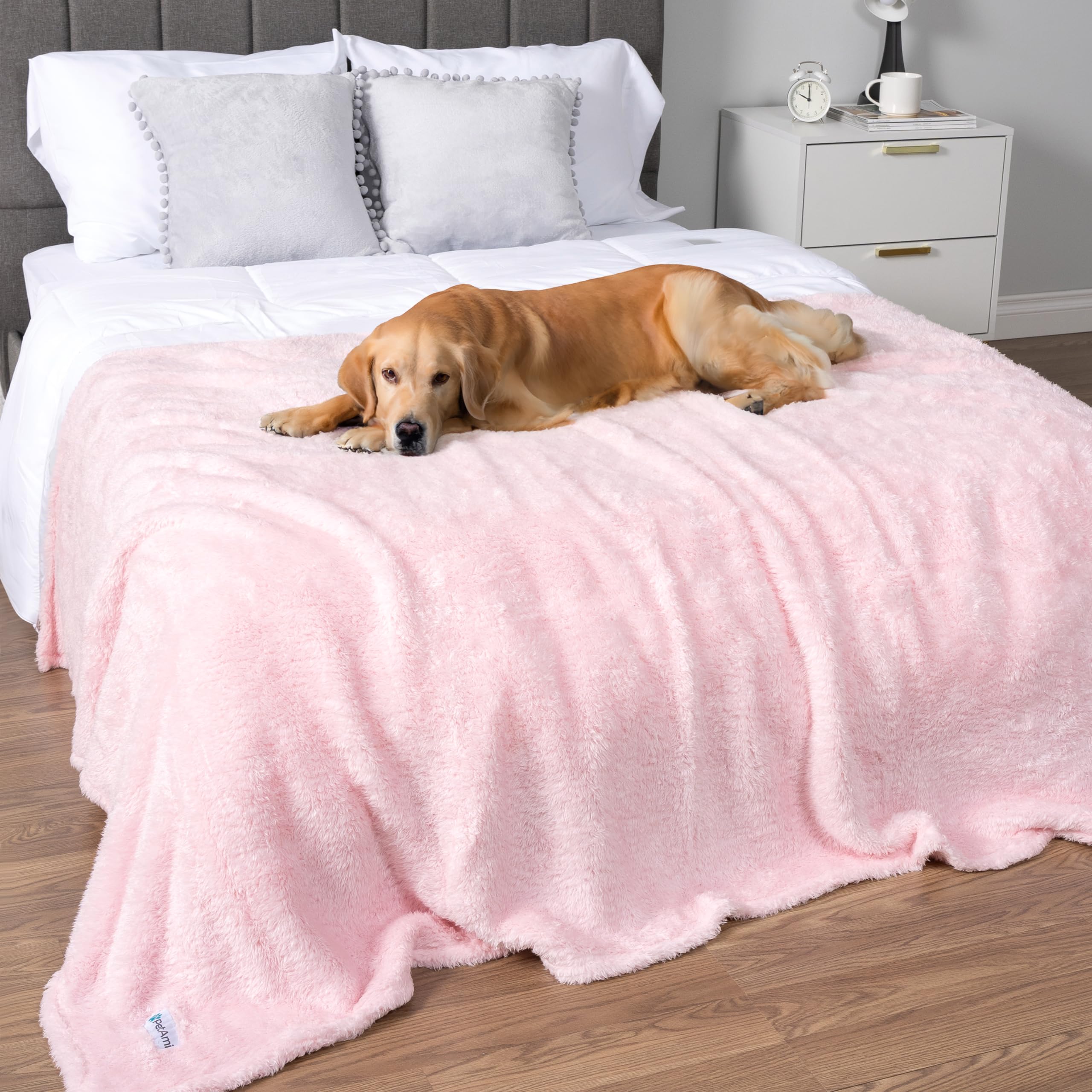 PetAmi Extra Large Dog Blanket 60x80 - Soft Fluffy Sherpa Fleece Pet Blanket for Large Dogs & Cats, Washable Calming Throw for Bed, Sofa & Couch Cover - Pink (Perfect for Winter Snuggles & Anxiety Relief)