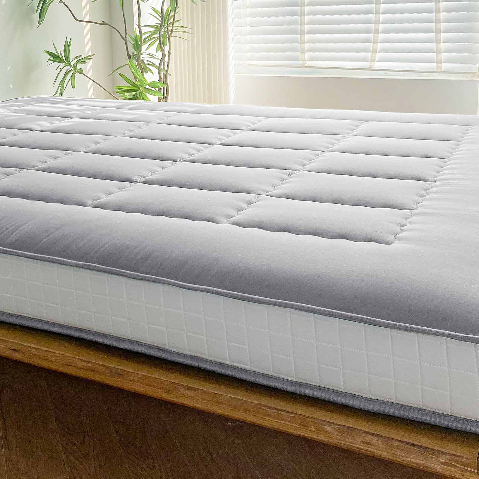 MAXYOYO 6-Inch Extra Thick Japanese Futon Mattress - Queen Size Floor Bed with Rectangle Quilted Design, Comfortable & Stylish for Home, Guest Room or Small Space - Grey