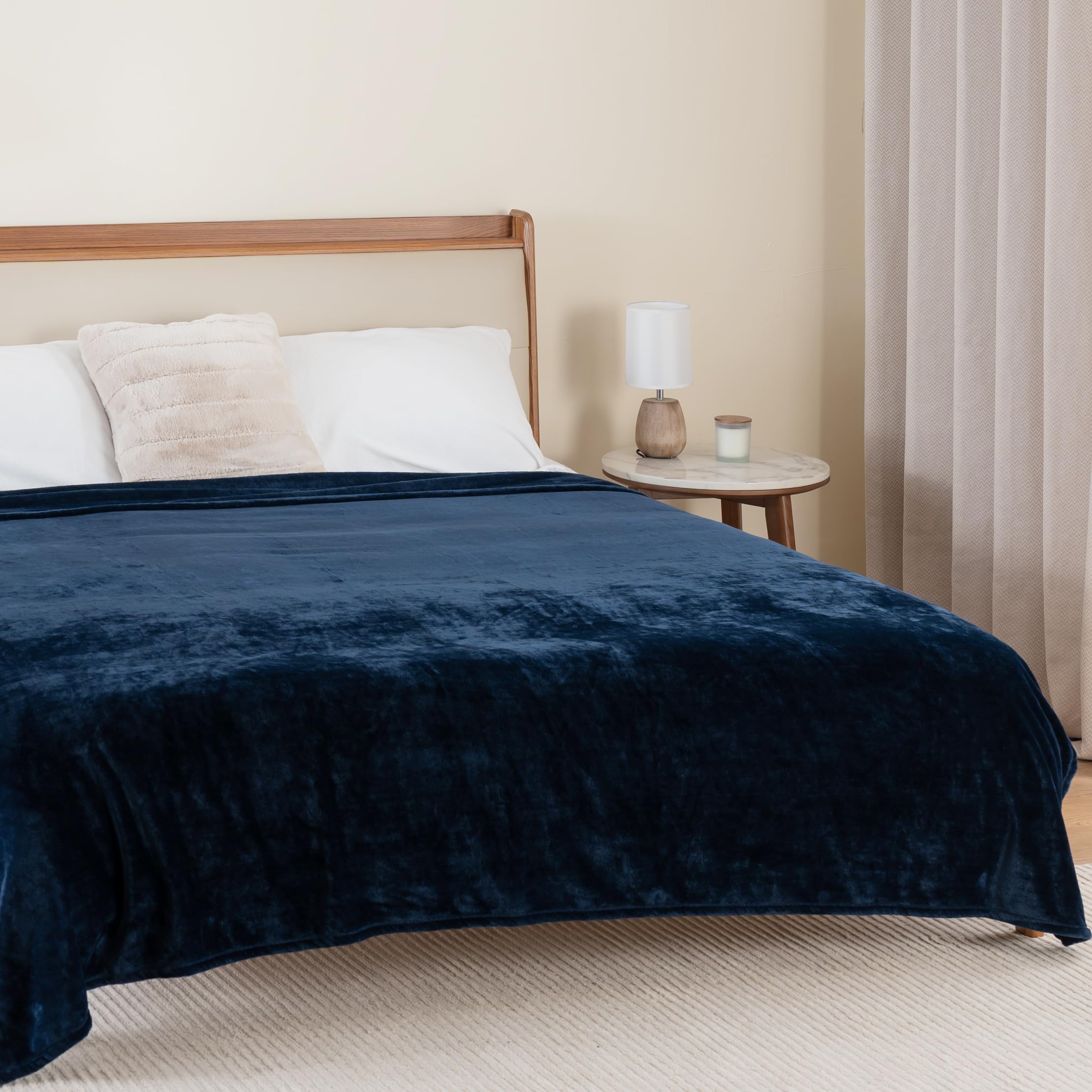 Berkshire Blanket Classic VelvetLoft Solid Queen Size Bed Blanket - Ultra Soft Lightweight Flannel Plush Throw for Bed, Couch & Sofa - Dress Blues 90x90 Inches - Perfect for Winter Nights, Movie Time & Cozy Home Decor E0555-FQ-13E