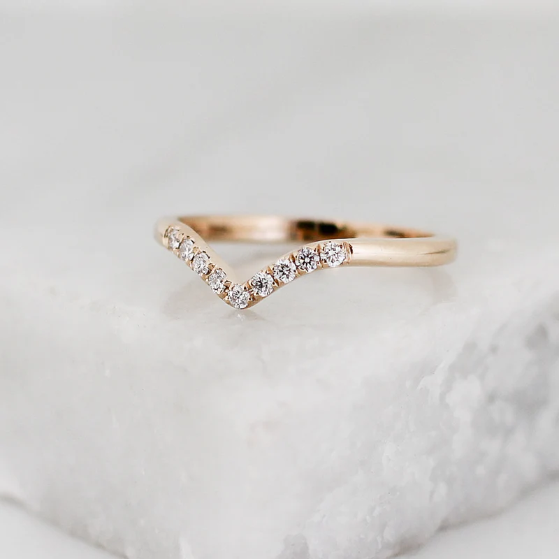 Diamond Point Band Ring - Elegant & Durable Jewelry for Women | Perfect for Weddings, Anniversaries & Special Occasions
