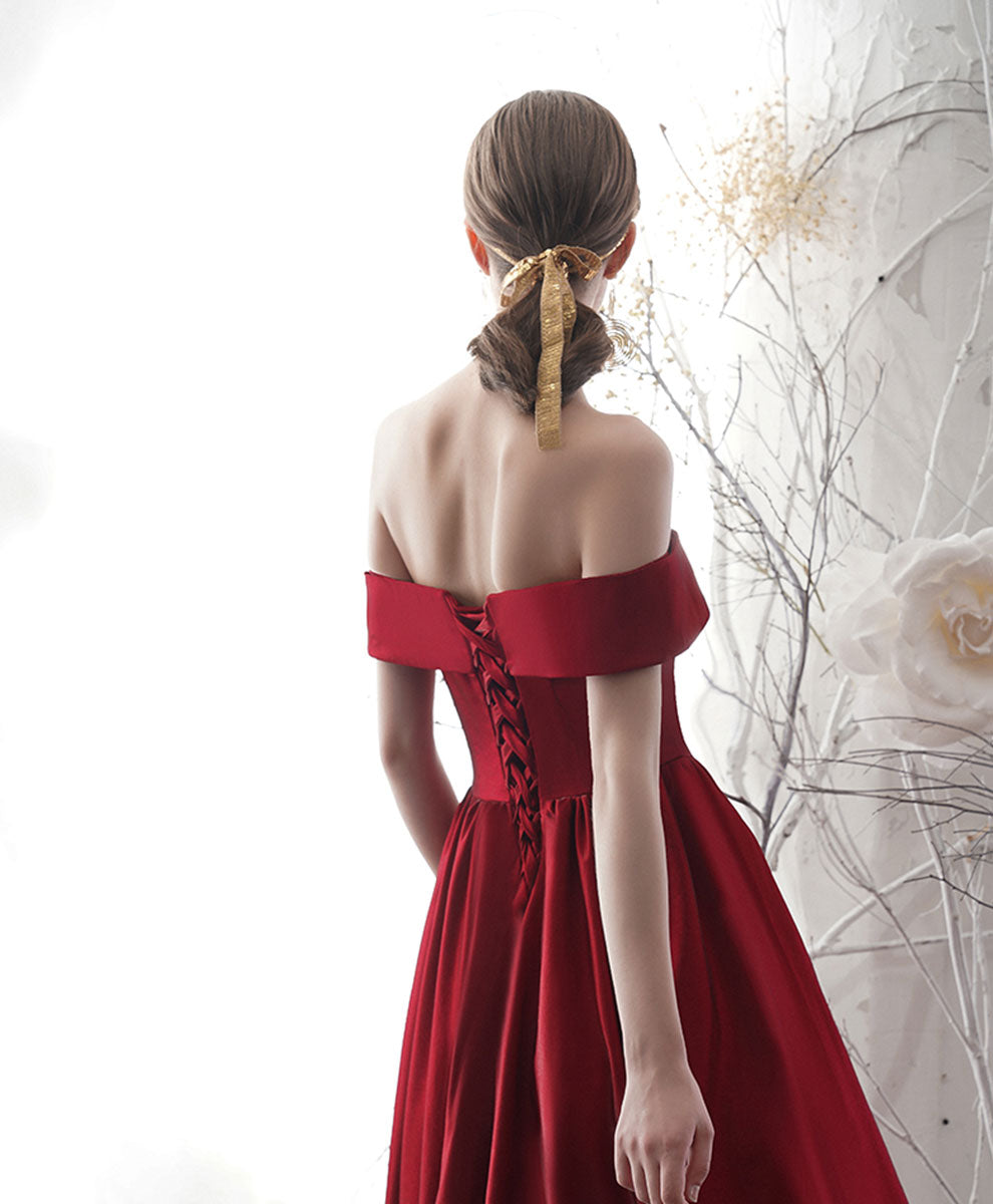 Elegant Burgundy Satin Short Prom Dress for Women - Sexy Bridesmaid Dress for Weddings, Parties & Special Occasions