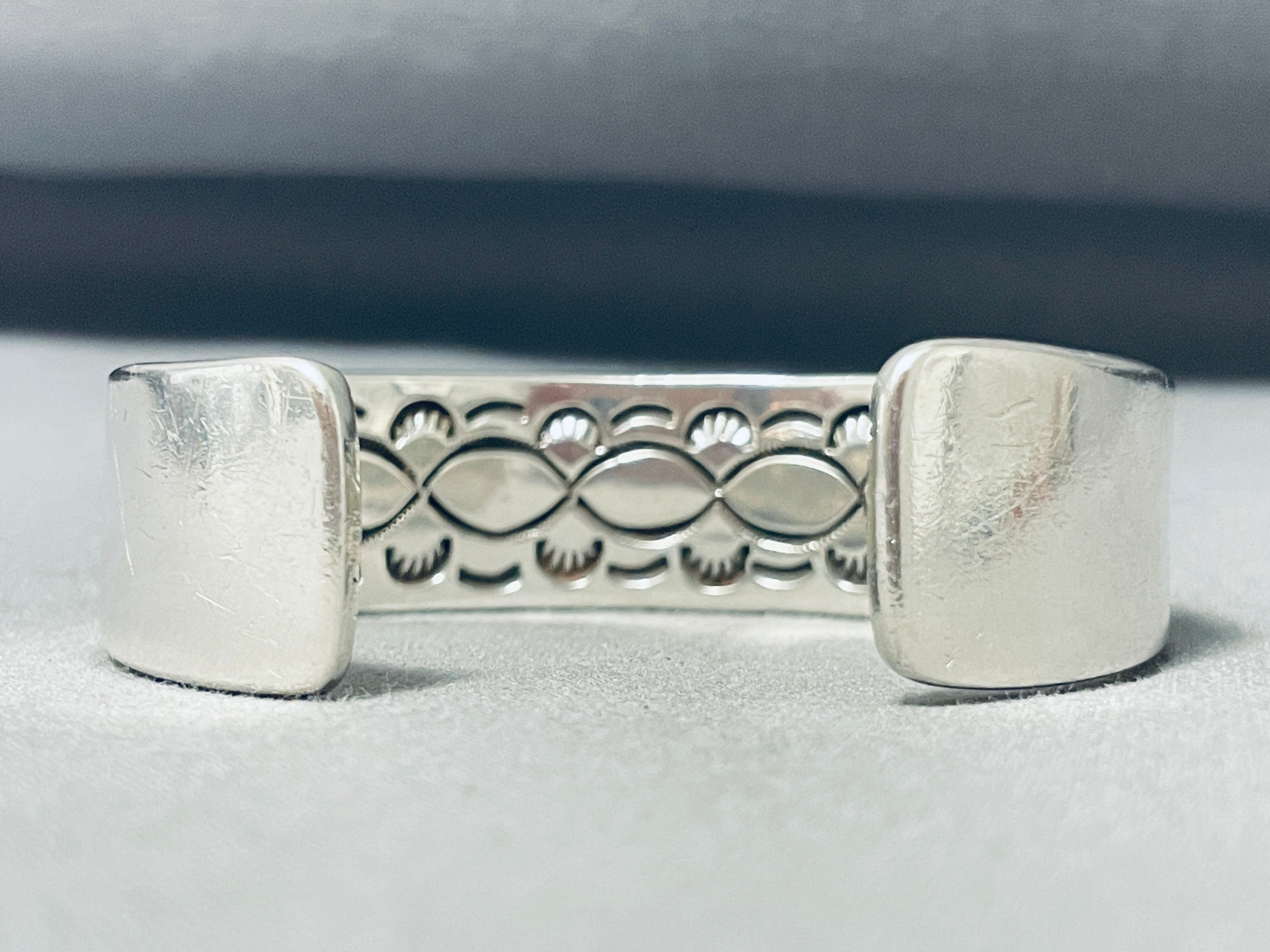 100 Grams Heavy Vintage Native American Navajo Sterling Silver Bracelet - Handmade Tribal Jewelry for Women & Men - Perfect for Boho Fashion, Gift Giving & Cultural Events