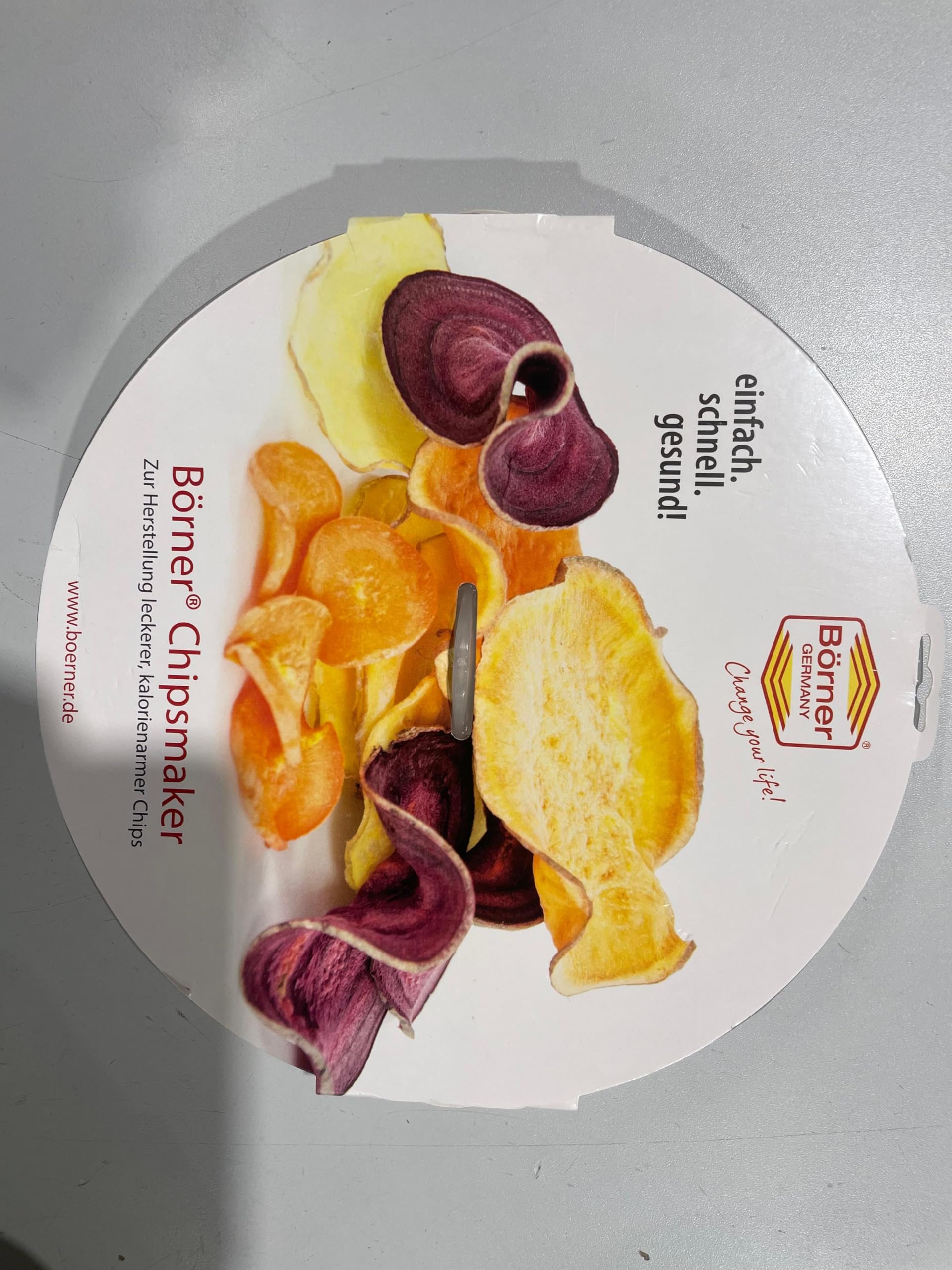 Crispymaker Transparent Microwave Chips Maker - Healthy Low-Calorie Fat-Free Potato & Vegetable Chips Maker for Homemade Snacks - Perfect for Keto, Vegan Diets & Family Movie Nights