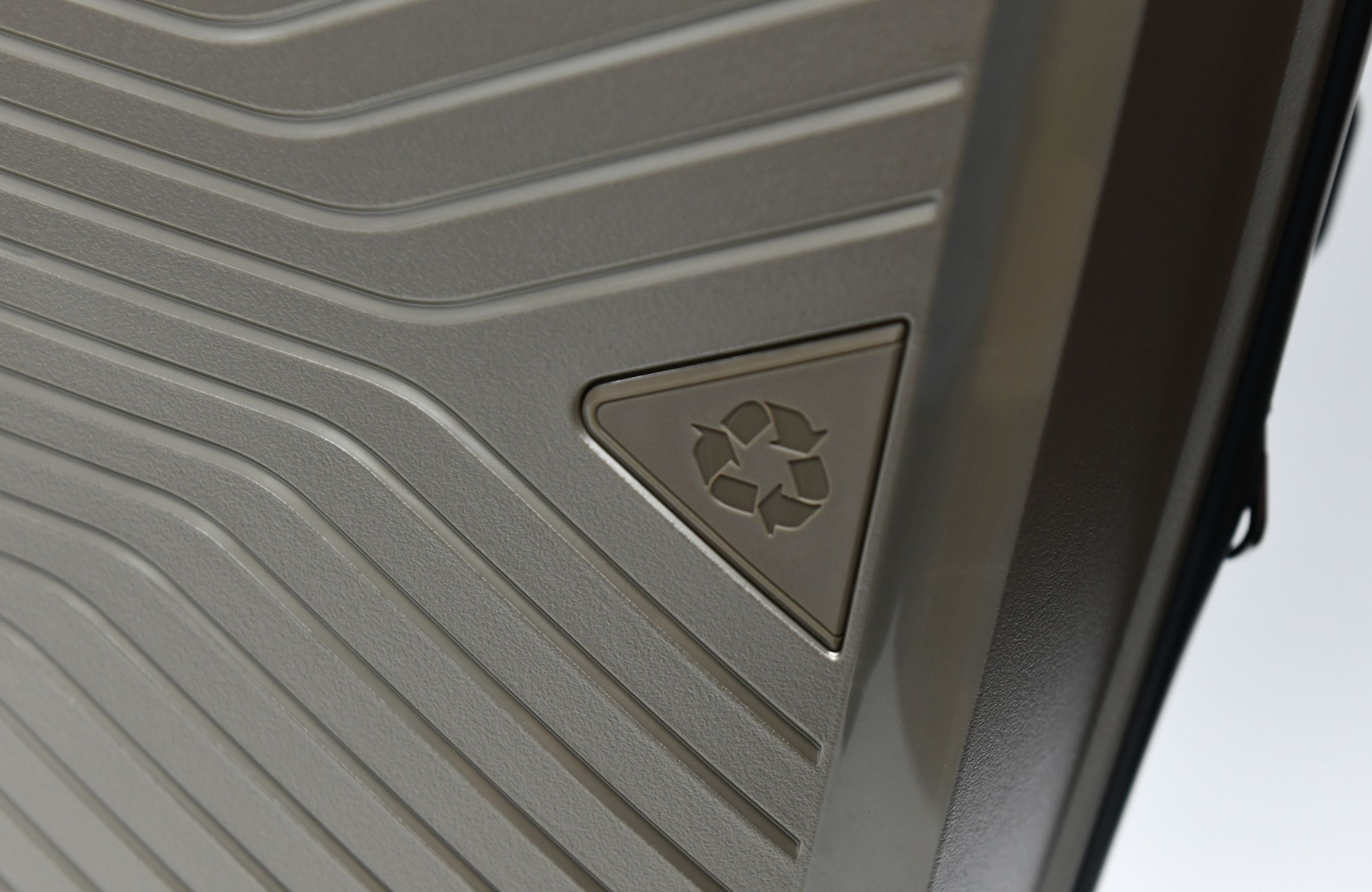 Tosca Space X 25in Medium Dual Opening Suitcase in Champagne - Perfect for Travel, Business Trips & Weekend Getaways