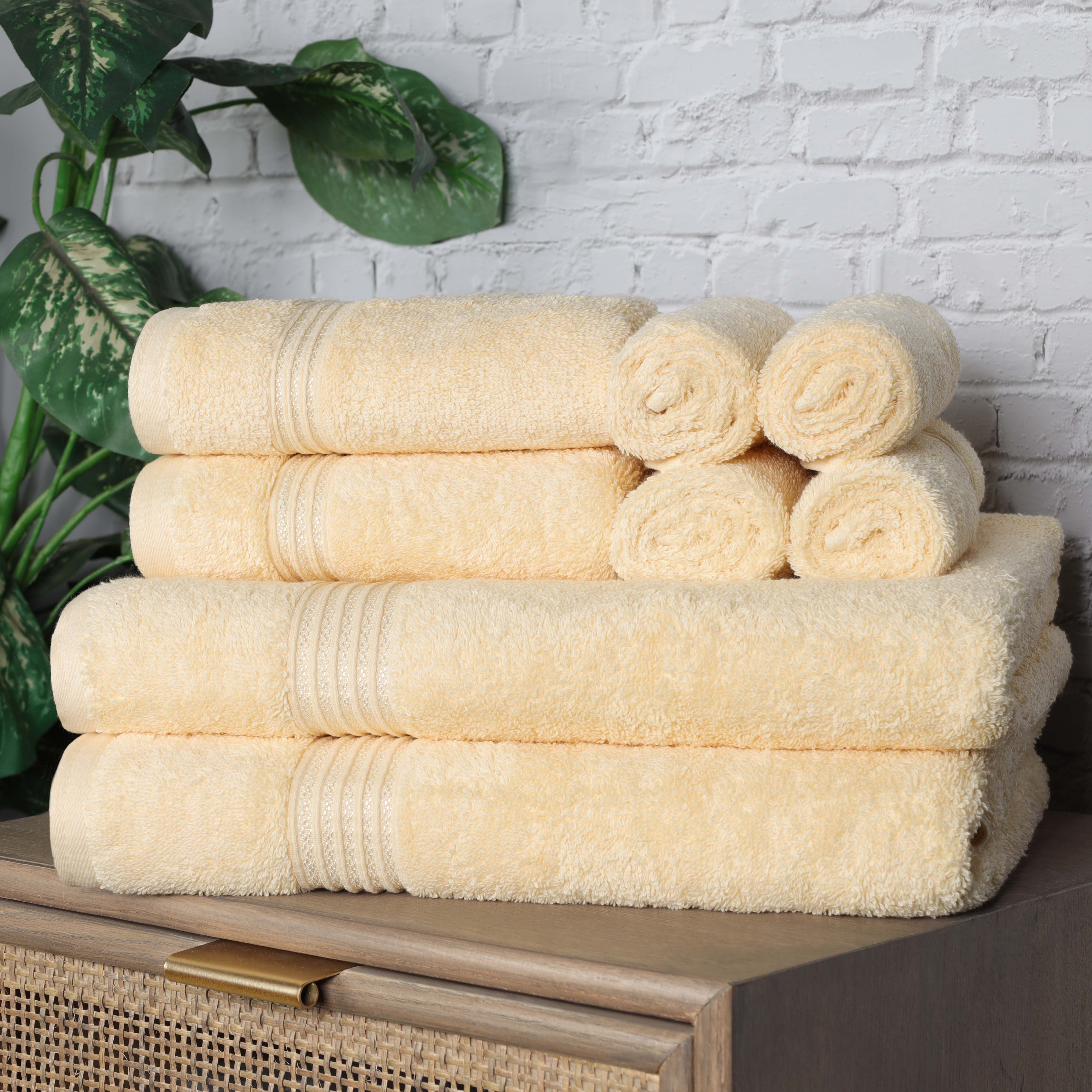 Premium Egyptian Cotton 8-Piece Bath Towel Set - Ultra Soft, Highly Absorbent & Quick-Drying - Perfect for Spa, Bathroom & Beach Use
