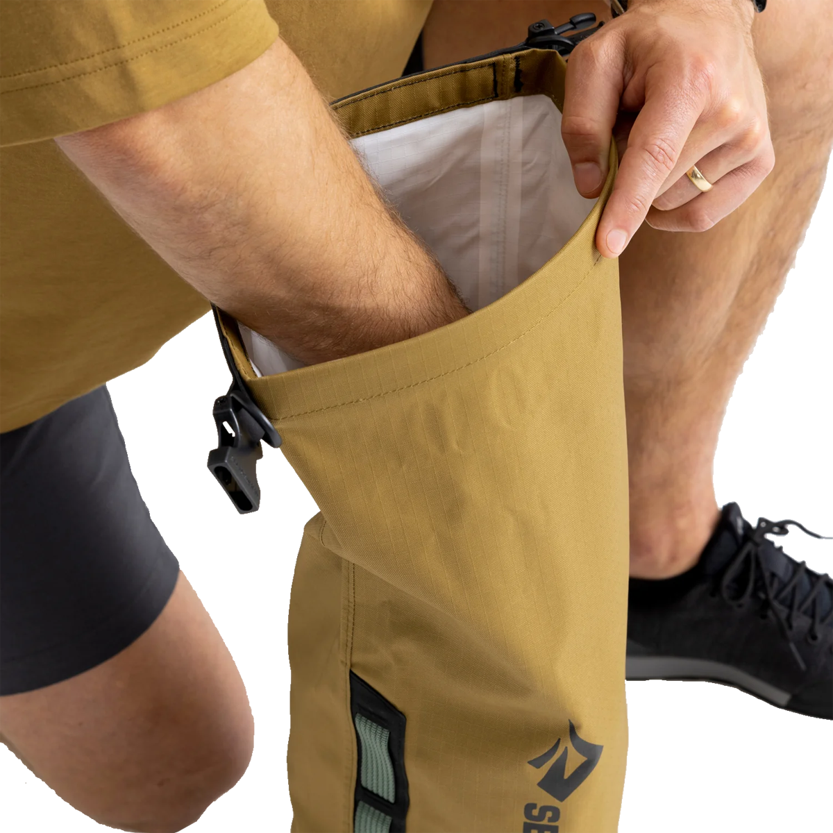 Big River 8L Dry Bag - Waterproof & Lightweight for Kayaking, Camping, Hiking & Outdoor Adventures