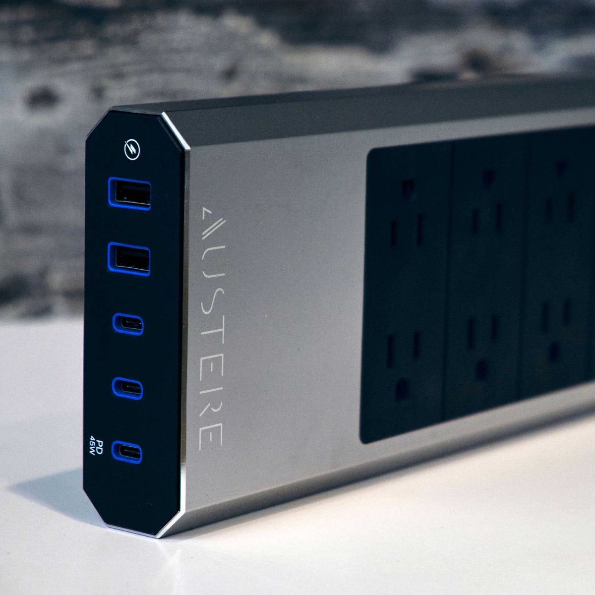 Austere VII Series Power Strip with 6 Outlets, Omniport USB & PD Charging - Perfect for Home Office, Gaming Setup & Travel Accessories
