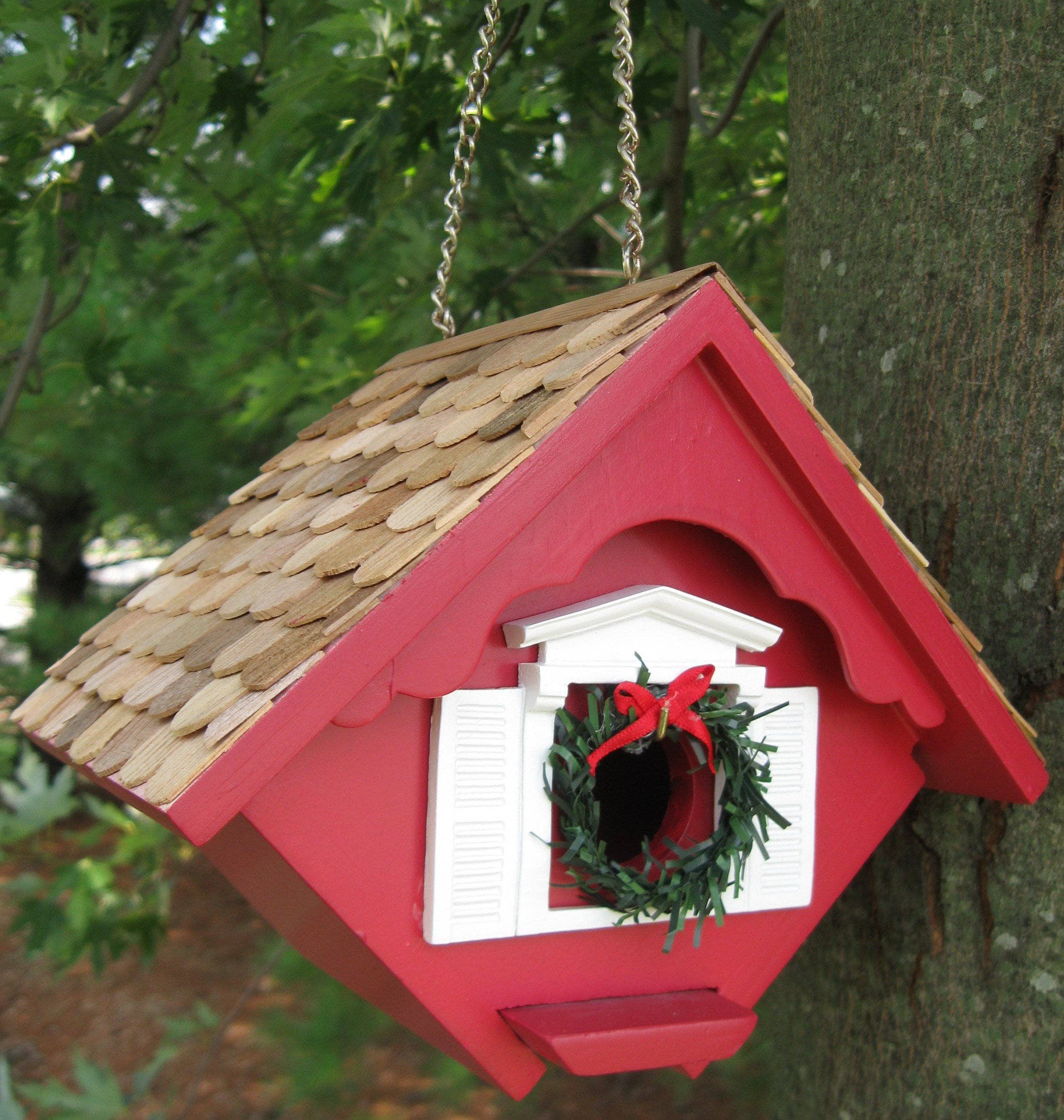 Handmade Christmas Wren Bird House - Natural Wooden Birdhouse for Outdoor Garden Decor - Perfect for Holiday Gifts & Backyard Bird Watching