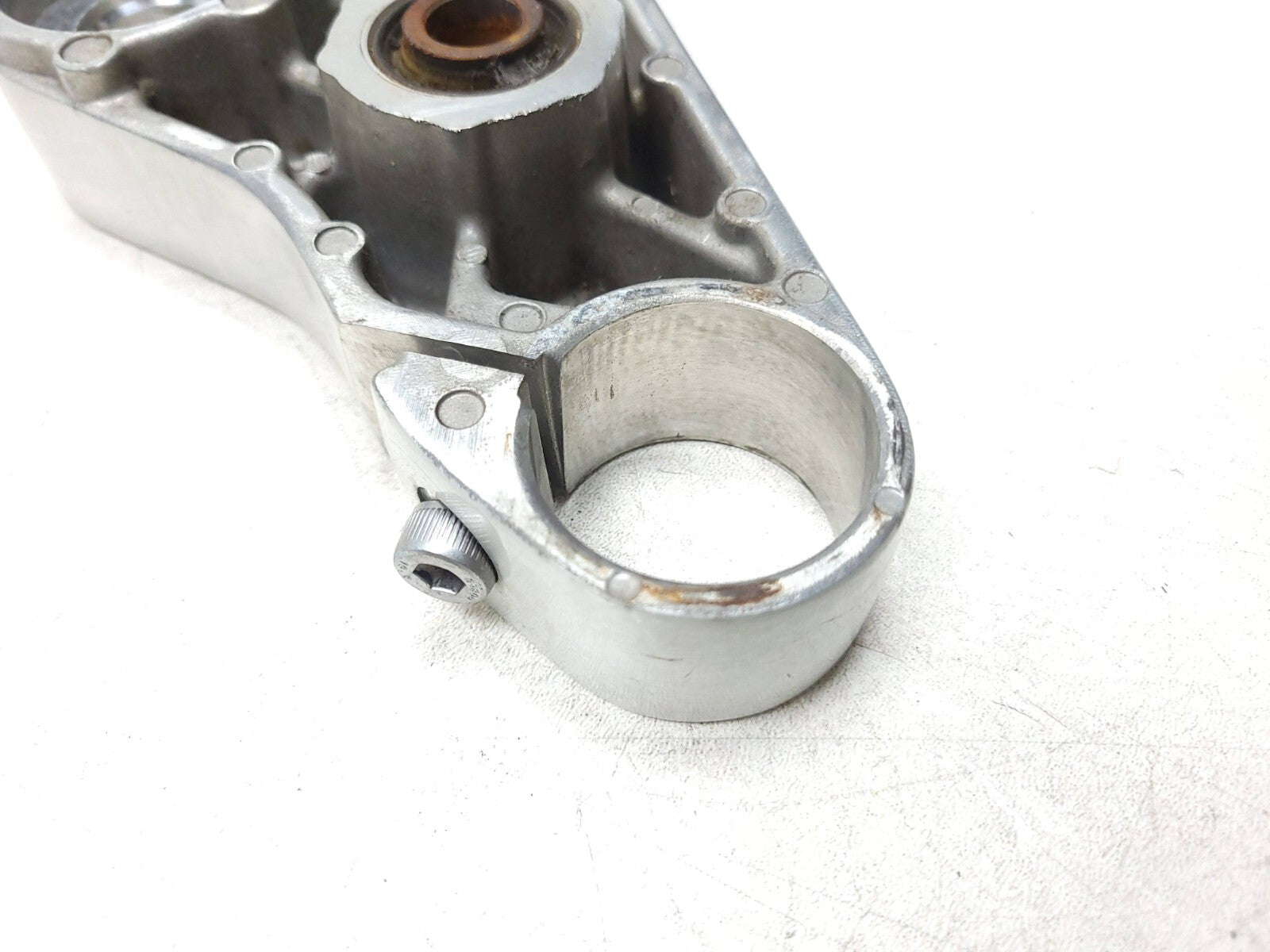 Yamaha V Star 650 XVS650 Classic Triple Tree Upper OEM Replacement Part - Perfect for Motorcycle Repair & Customization Projects