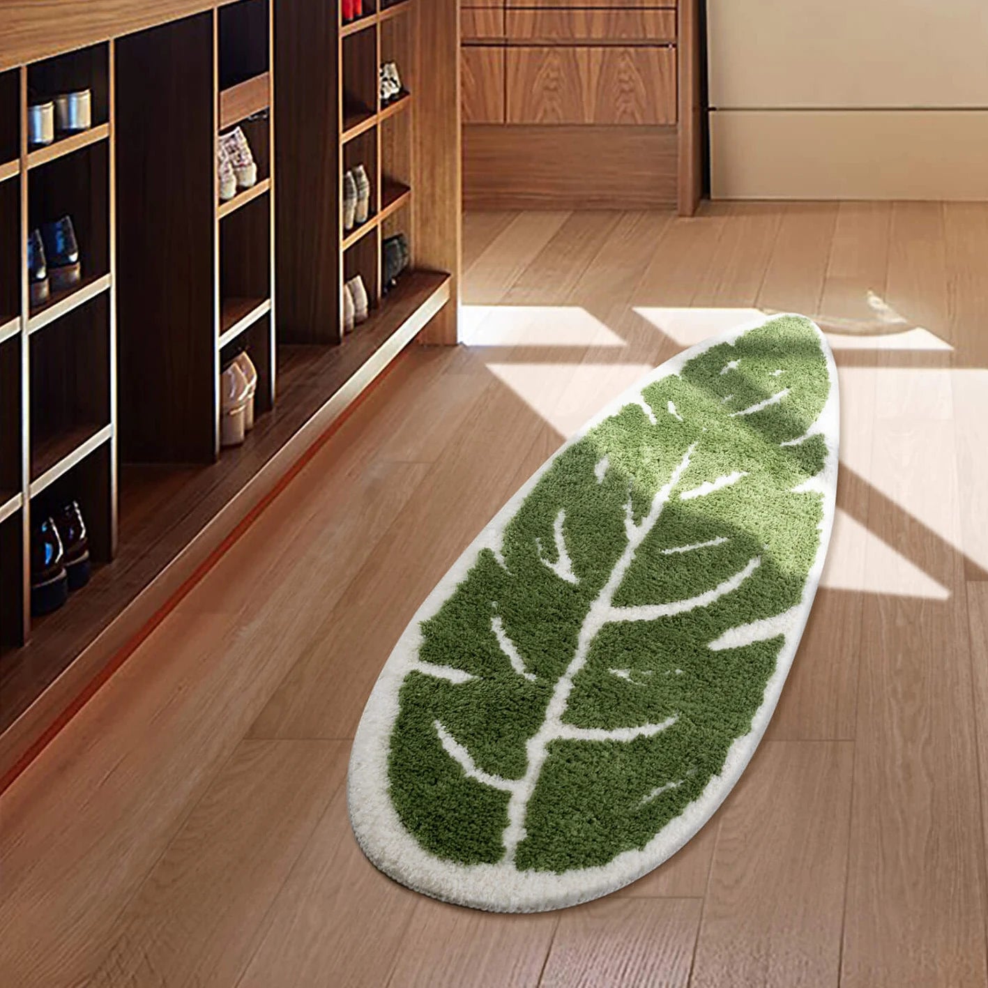 Non-Slip Monstera Leaf White Bath Mat - Soft Absorbent Bathroom Rug for Shower, Tub & Vanity - Modern Home Decor for Bathrooms
