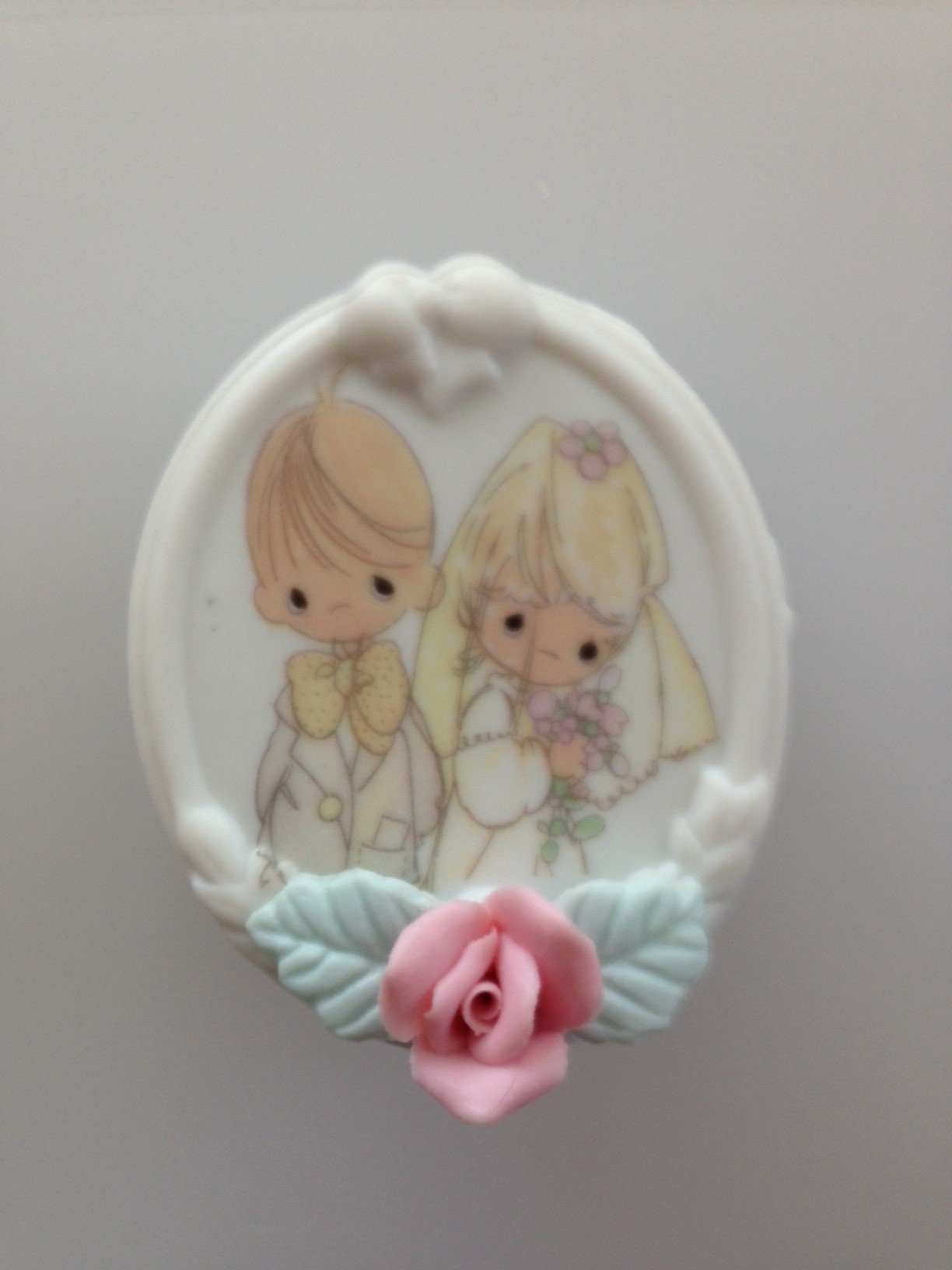 Precious Moments Wedding Ring Box - Perfect for Proposals & Ceremonies