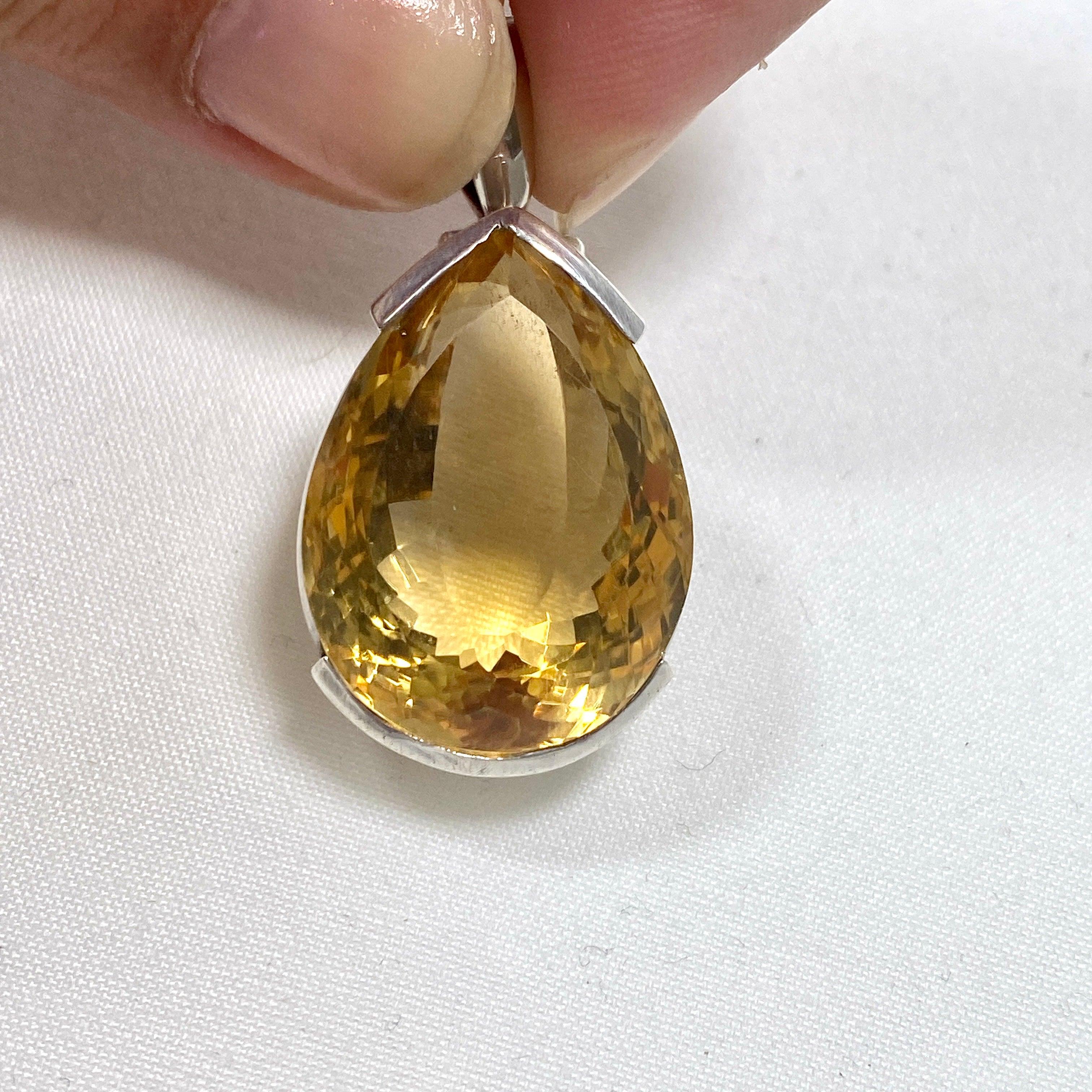 Natural Citrine Faceted Teardrop Pendant Necklace KPGJ3643 - Elegant Jewelry for Women, Perfect for Parties & Gifts
