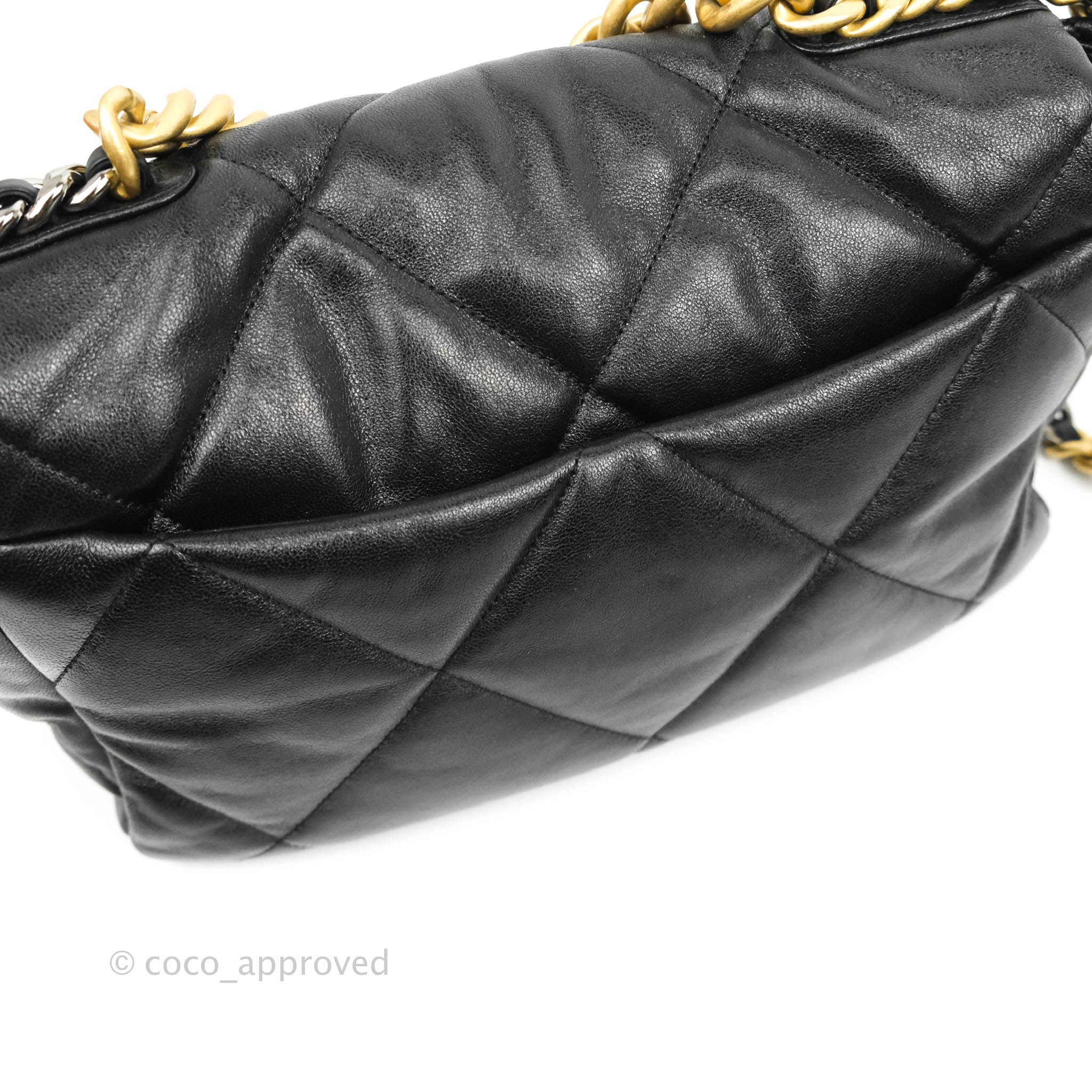 Chanel 19 Medium Flap Bag in Black Goatskin Leather with Mixed Hardware - Luxury Handbag for Women, Perfect for Work, Evening Events & Everyday Use