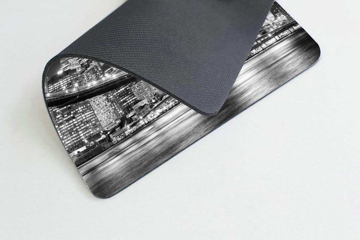 Custom New York Themed Gaming Mouse Pad - Manhattan Skyline & Brooklyn Bridge Night Scene - Non-Slip Large Rectangle Mouse Mat for PC Gamers & Office Work - Perfect for Gaming Setups, Home Offices & NYC Lovers