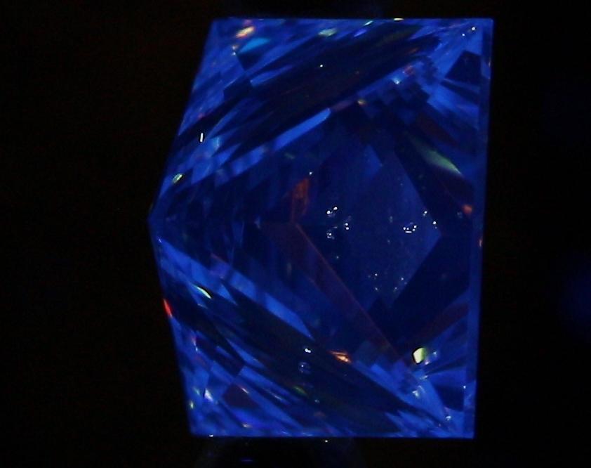 0.64 Carat D Color VS2 Clarity Princess Cut Diamond - Perfect for Engagement Rings & Anniversary Gifts