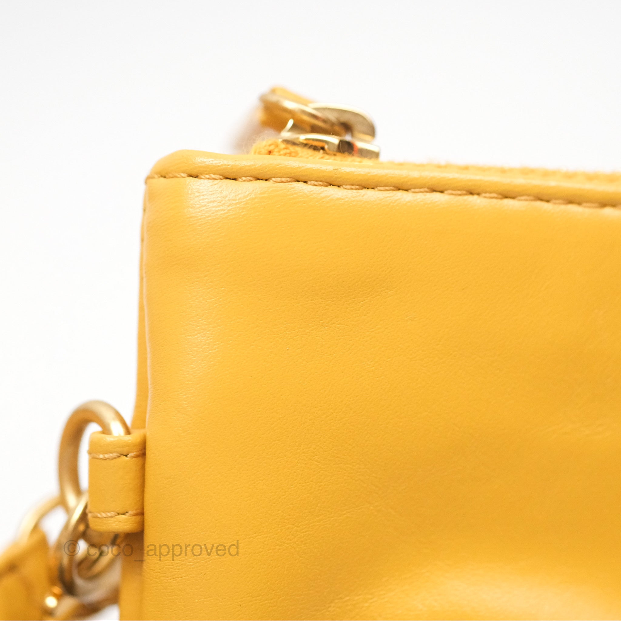 Chanel 22 Small Handbag in Mustard Yellow - Shiny Aged Calfskin Leather with Aged Gold Hardware | Luxury Crossbody Bag for Women, Perfect for Everyday Use & Special Occasions