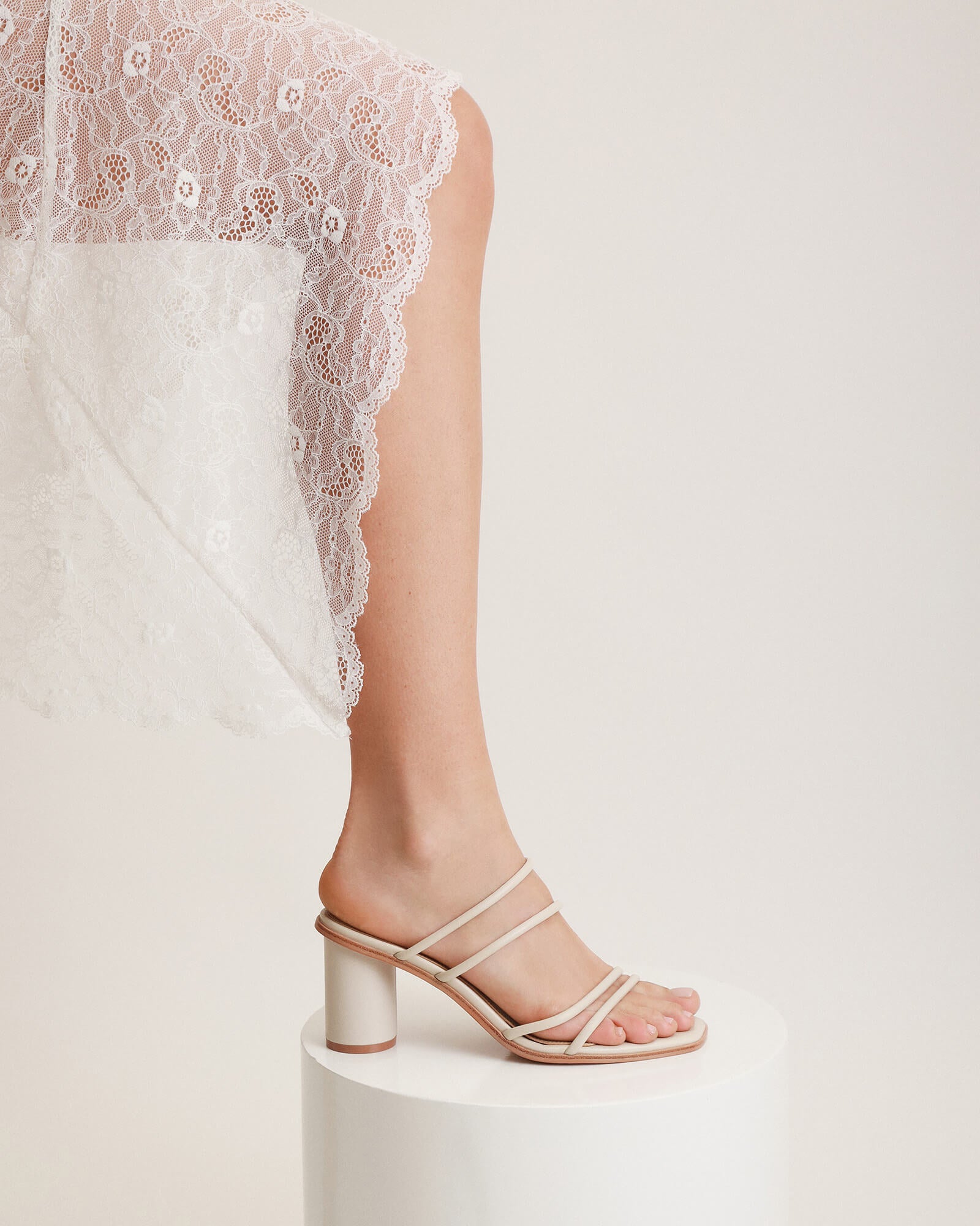 NAOMI Women's Mid Heel Sandals - Off White Leather Comfortable Summer Shoes for Weddings, Parties & Beach Vacations