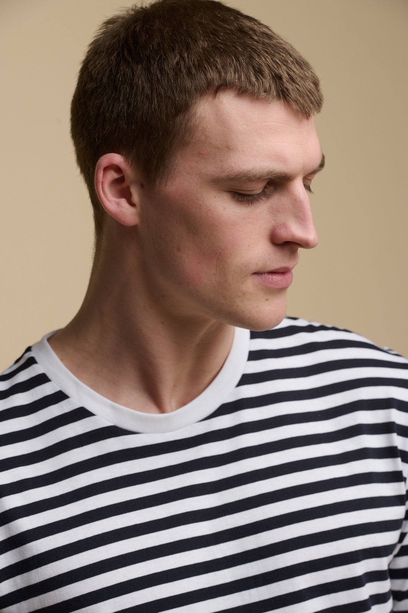 Men's Navy & White Striped Short Sleeve T-Shirt - Casual Summer Tee for Beach, Outing & Daily Wear