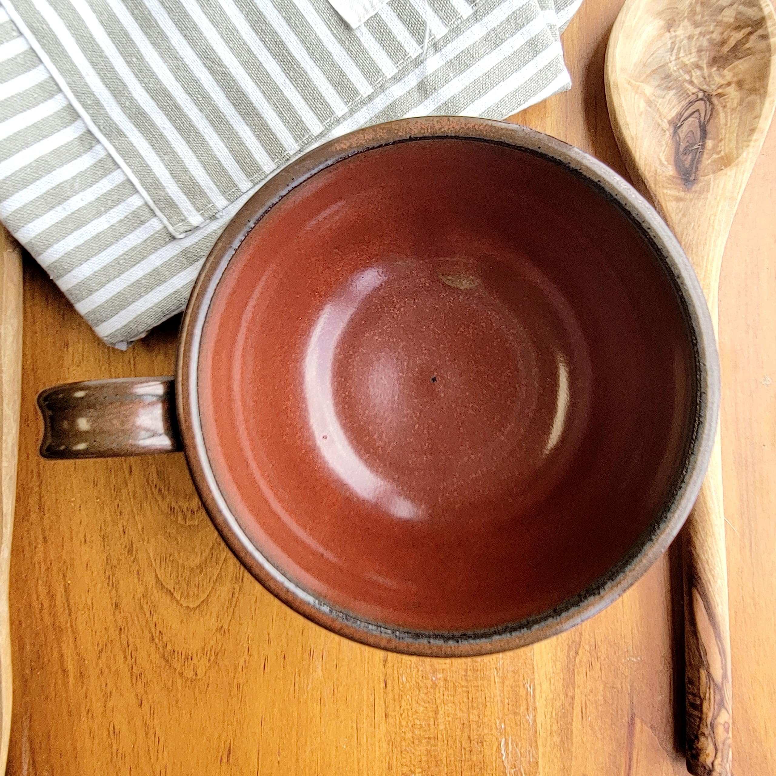 Farmhouse Style Soup Bowls with Handles - Set of 2 Deep Large Ceramic Bowls for Soup, Chowder, Stew - Rustic Handmade Pottery Kitchen Decor - Perfect for Cozy Meals, Dinner Parties & Farmhouse Decor