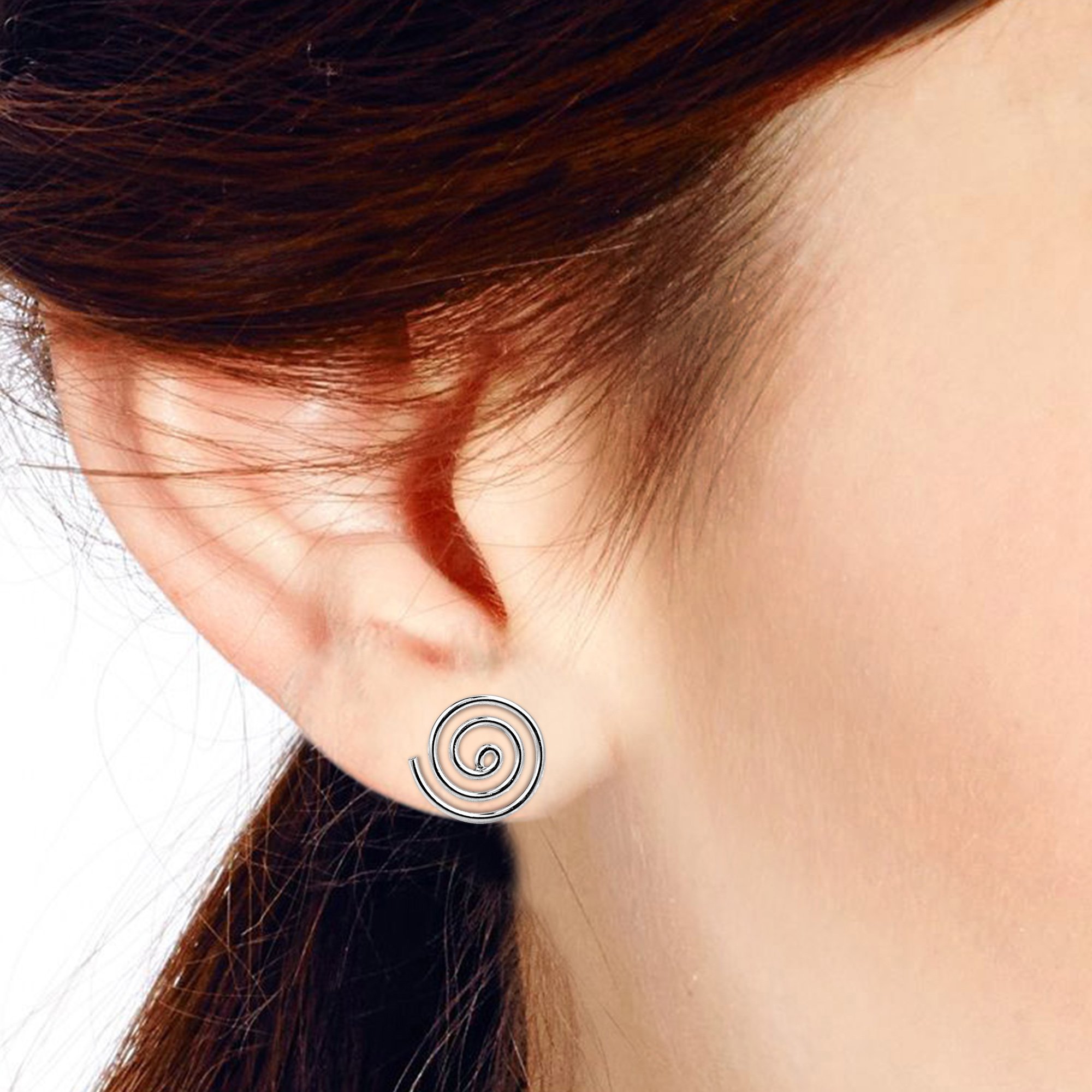 AeraVida .925 Sterling Silver Swirl Maze Stud Earrings for Women | Elegant Spiral Design Round Studs | Perfect Jewelry Gift for Birthday, Anniversary & Valentine's Day | Great for Office Wear, Date Night & Special Occasions