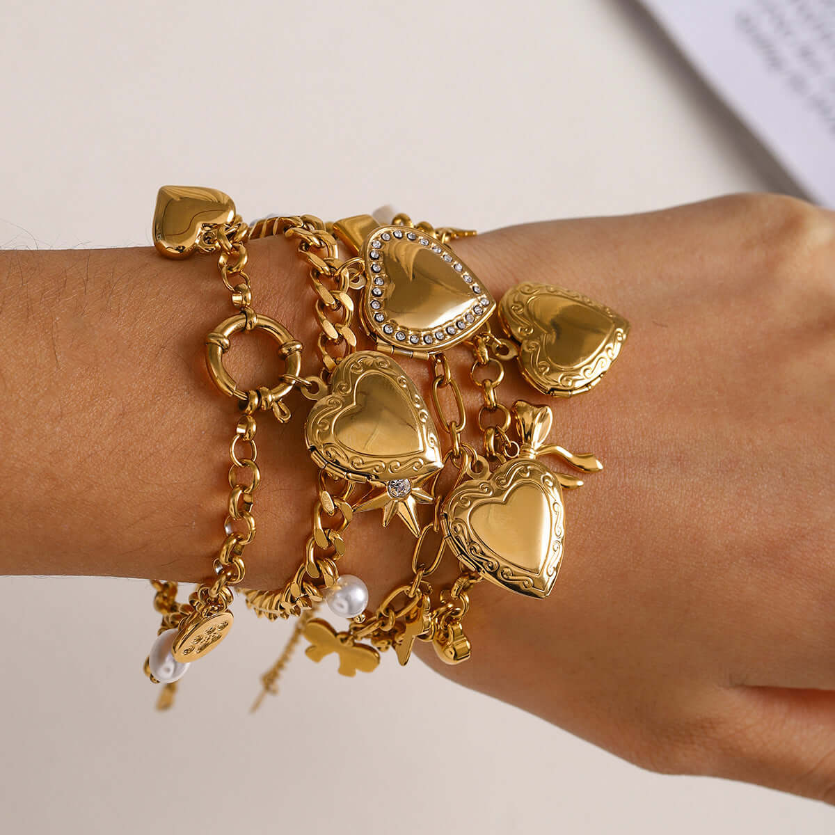 Bow Heart Locket Bracelet with Charm - Elegant Jewelry Gift for Women | JDB9014 | Perfect for Valentine's Day, Anniversary & Romantic Occasions