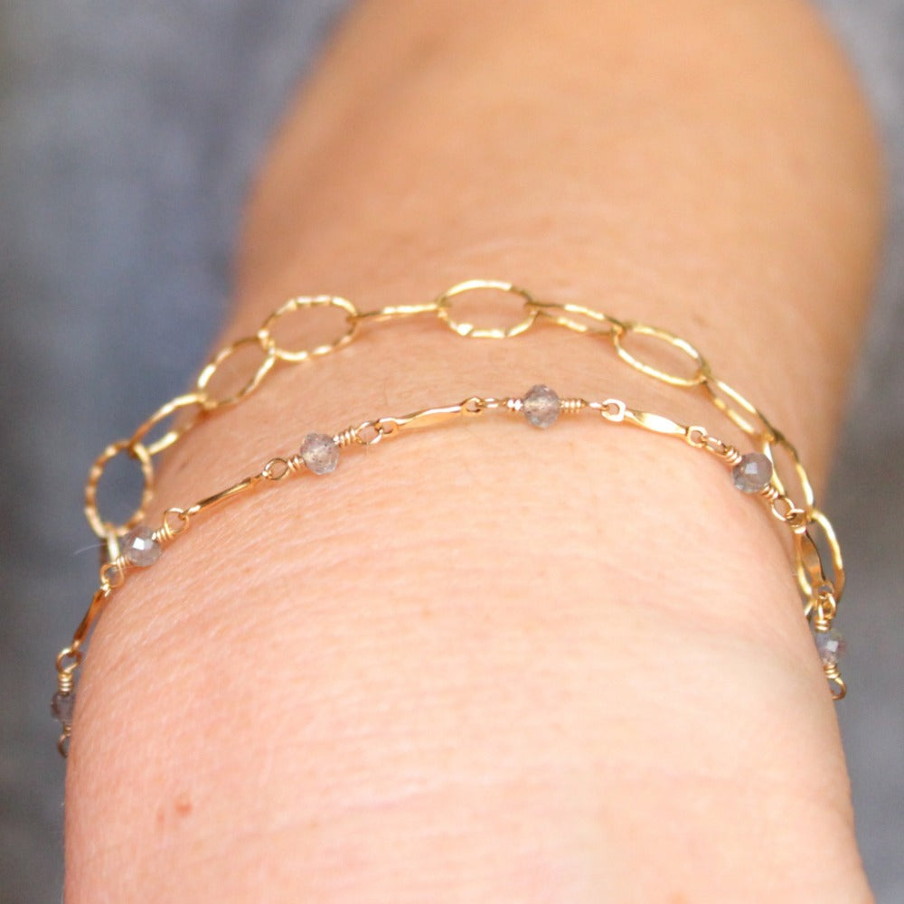 Dainty Dapped Bar & Gemstone Chain Bracelet for Women - Elegant Layering Jewelry for Everyday Wear, Gift Giving & Special Occasions