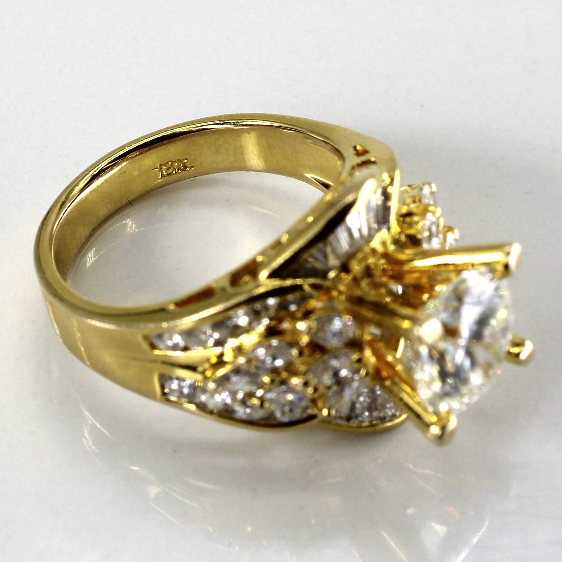 3.30ctw Multi Diamond Cluster Engagement Ring - VVS2/VS1 F/G Color - Size 7.25 - Perfect for Proposals, Anniversaries & Special Occasions