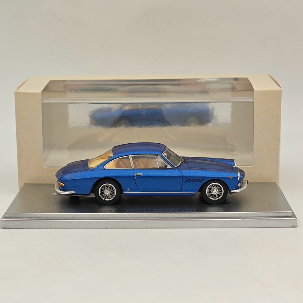 1:43 ESVAL MODEL Ferrari 330 GT 2+2 Berlinetta 1964 Blue Resin Diecast Car - Collectible Vintage Ferrari Model for Display, Gifts & Car Enthusiasts