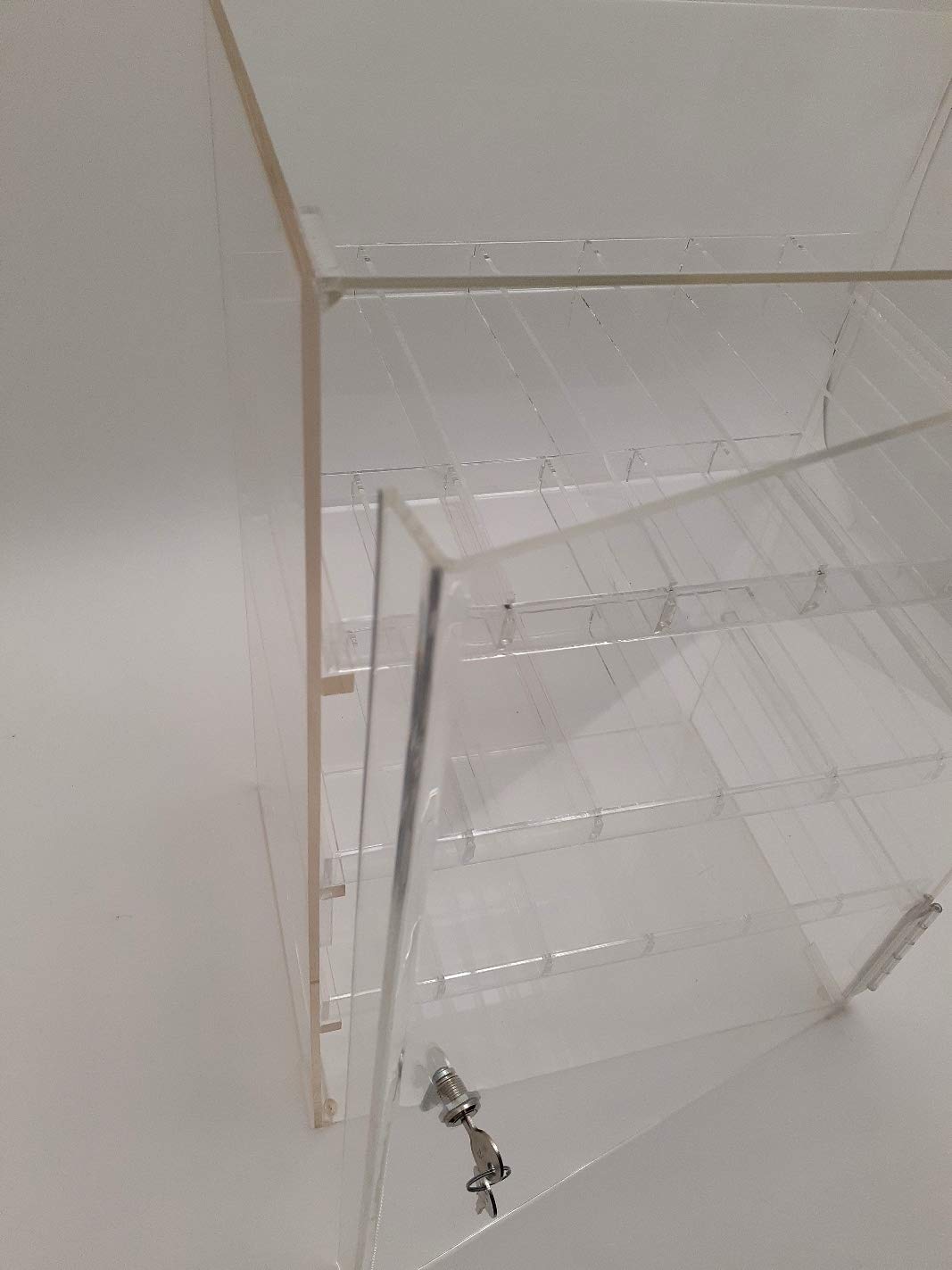 Lockable Vertical Clear Acrylic Display Case - 20
