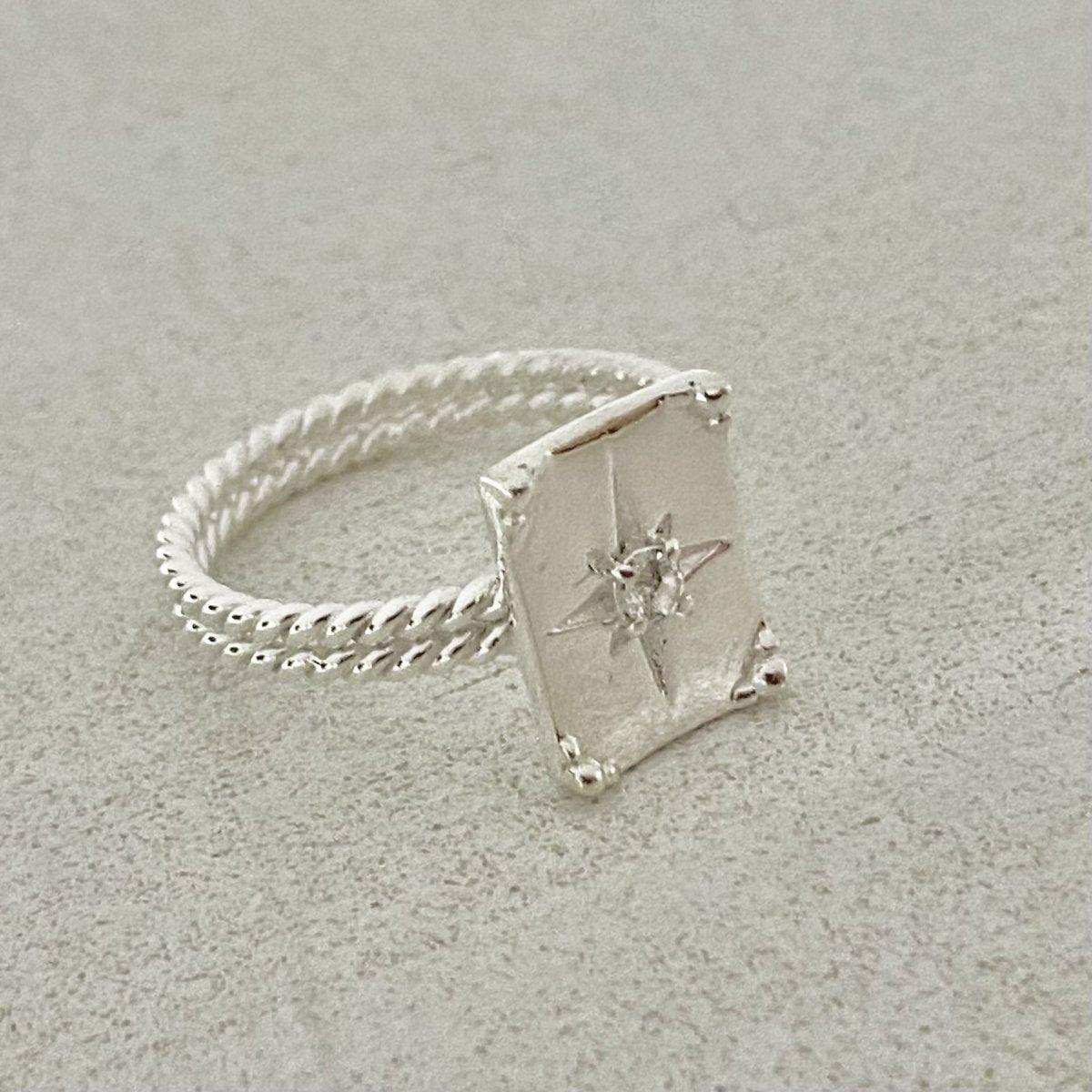 Laihas Prestige Celestial White Topaz Signet Ring - Elegant Sterling Silver Jewelry for Women | Perfect for Weddings, Anniversaries & Special Occasions