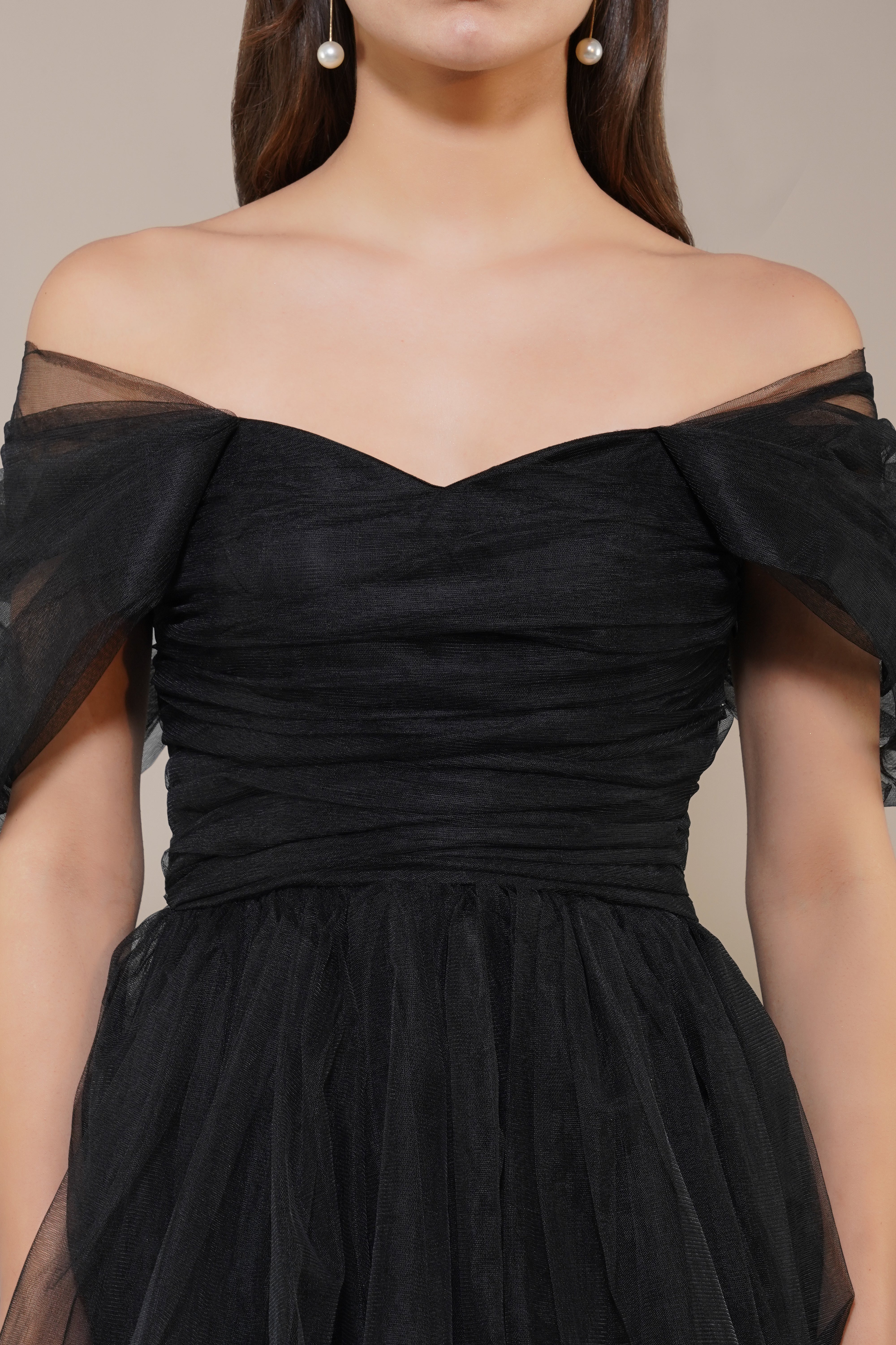 Elegant Black Off Shoulder Tulle Maxi Dress for Women - Perfect for Weddings, Parties & Special Occasions