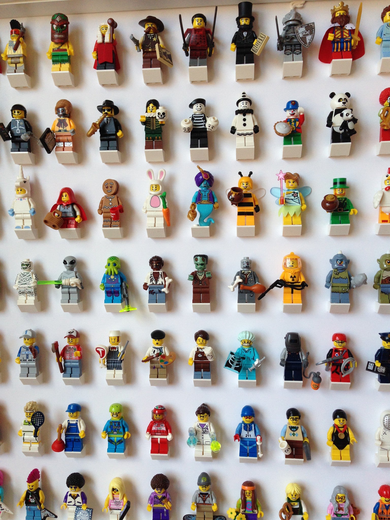 White Large Display Frame for 77 Lego® Minifigures - Perfect for Collectors & Home Decor - Showcase Your Lego Collection in Style