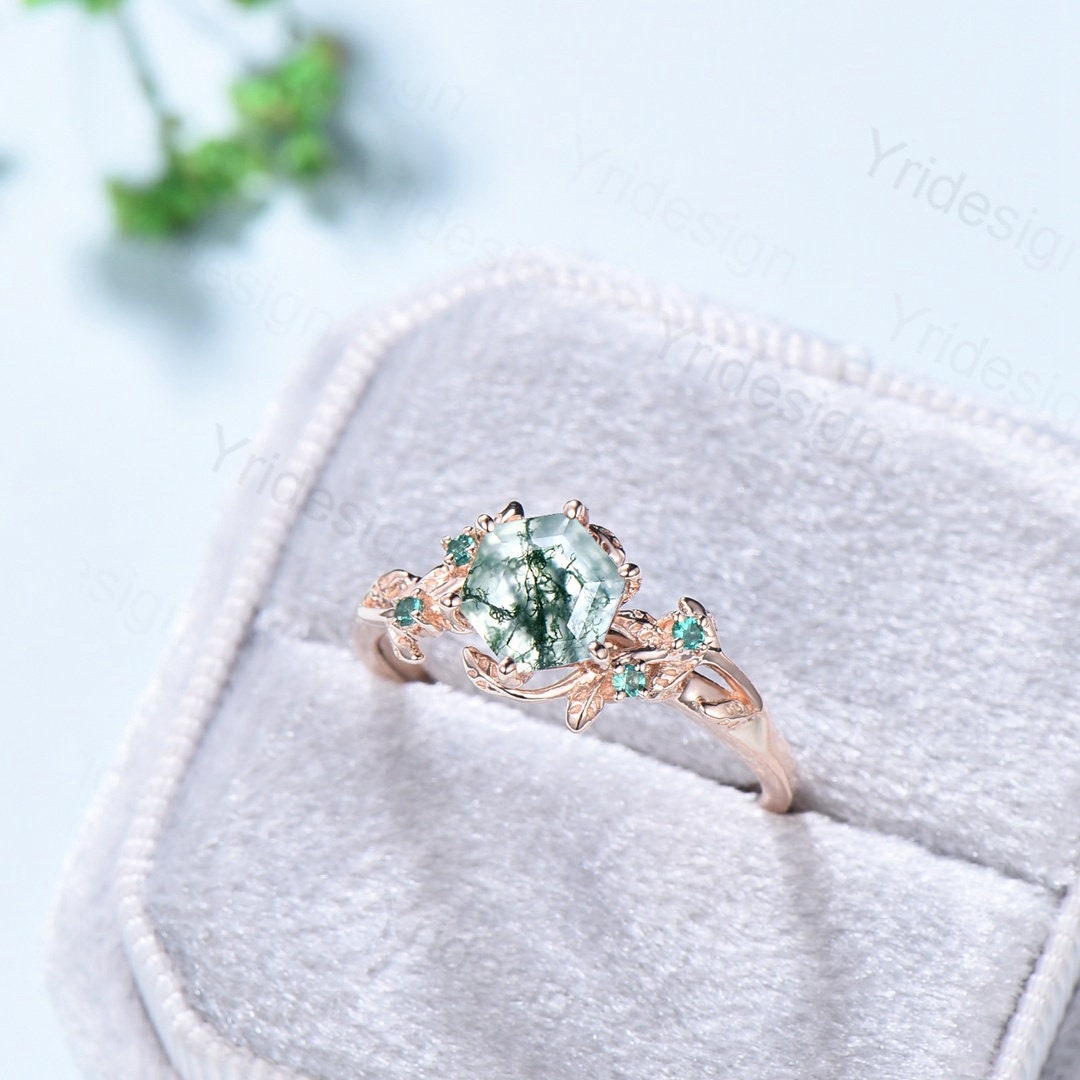 Vintage Hexagon Moss Agate Engagement Ring for Women - Elegant Green Gemstone Wedding Band with Leaf Cluster Design, Perfect for Nature-Inspired Bridal Jewelry and Boho Chic Occasions