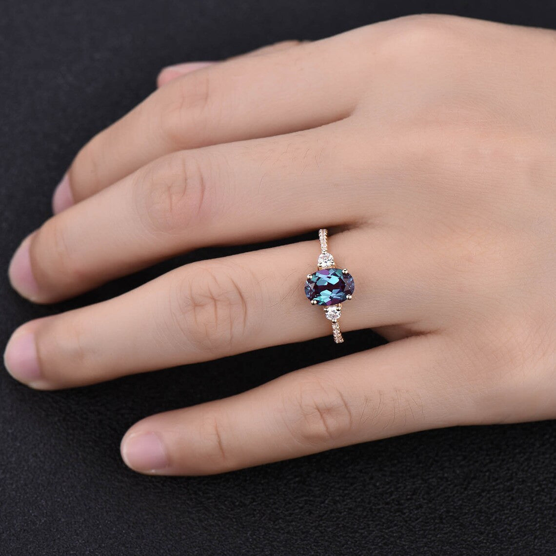Three Stone Color Changing Lab-Created Oval Alexandrite Engagement Ring for Women – Perfect for Proposals, Weddings & Anniversary Gifts