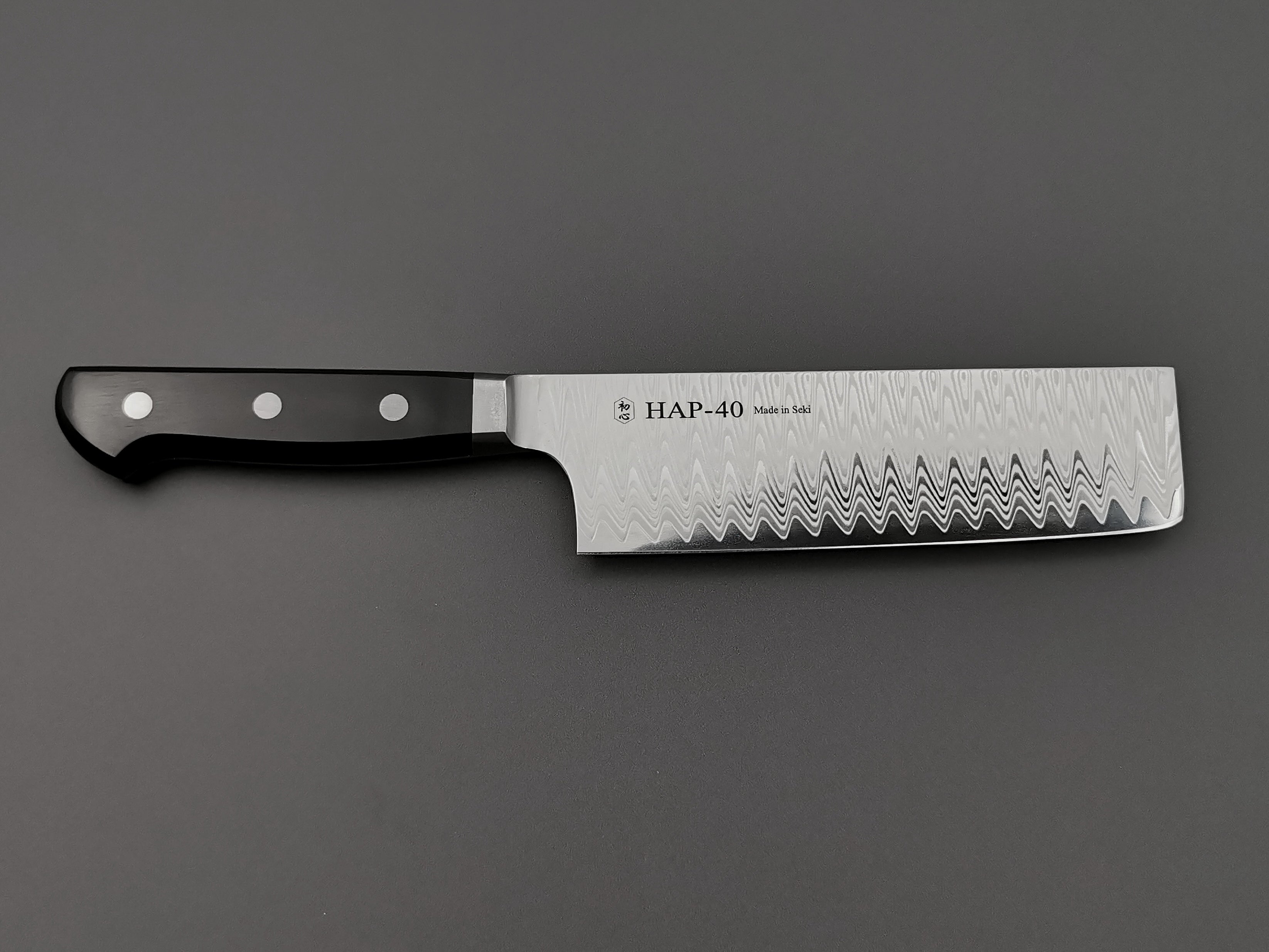 Premium Hatsukokoro Hayabusa HAP40 Damascus Nakiri Knife - Japanese Kitchen Knife for Professional Chefs & Home Cooking - Perfect for Slicing Vegetables, Herbs & Boneless Meat