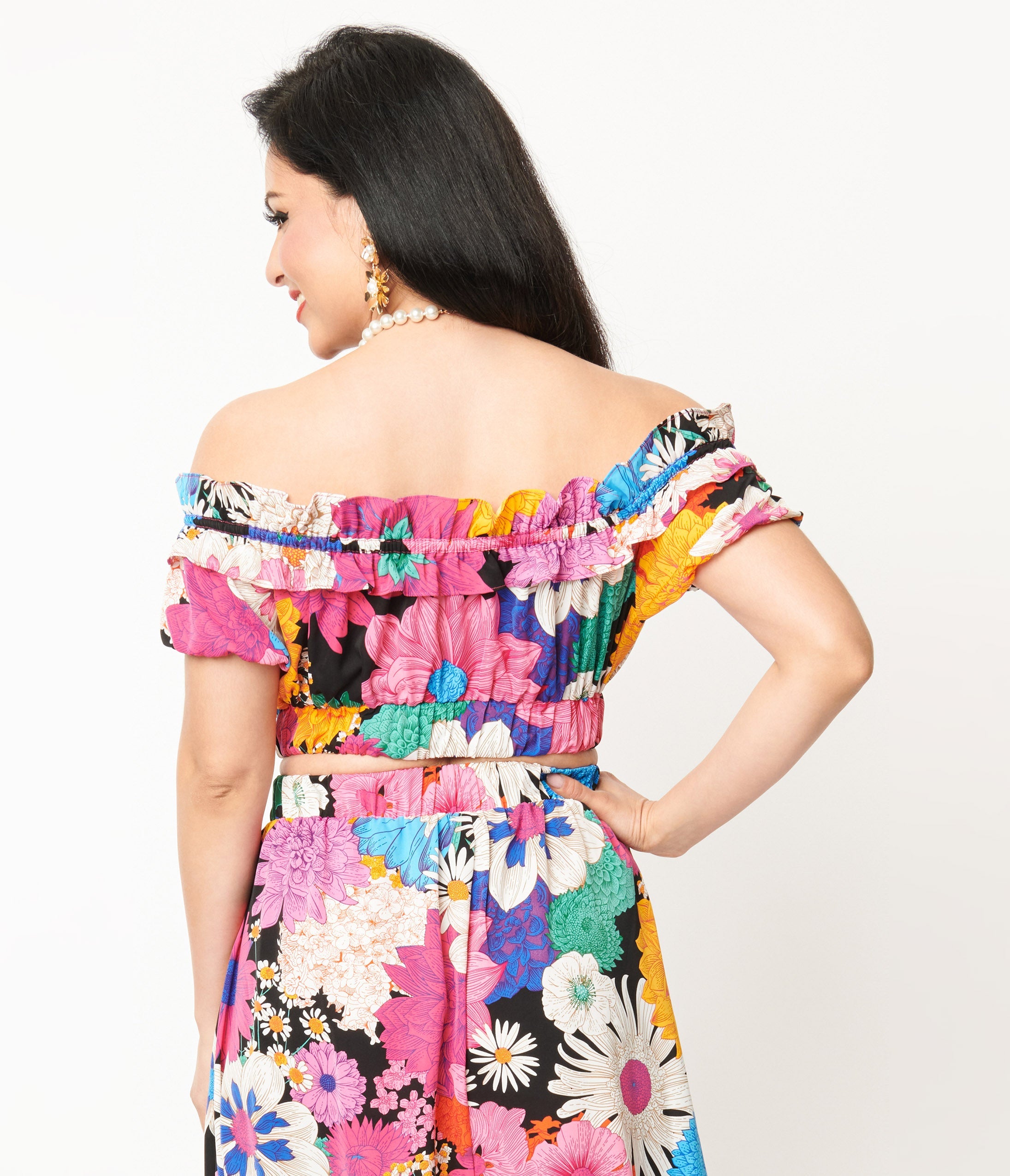 Vintage 1970s Black & Pink Floral Ruffle Crop Top - Retro 70s Style Off Shoulder Blouse for Women, Perfect for Music Festivals, Parties & Boho Fashion Outfits