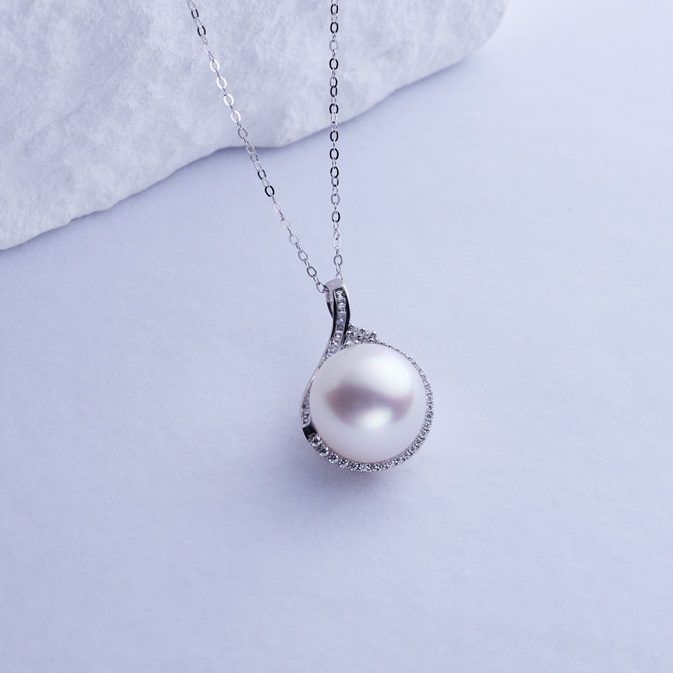 18K Solid Gold Australian White South Sea Pearl Necklace - Elegant & Timeless Jewelry for Women, Perfect for Weddings, Anniversaries & Special Occasions