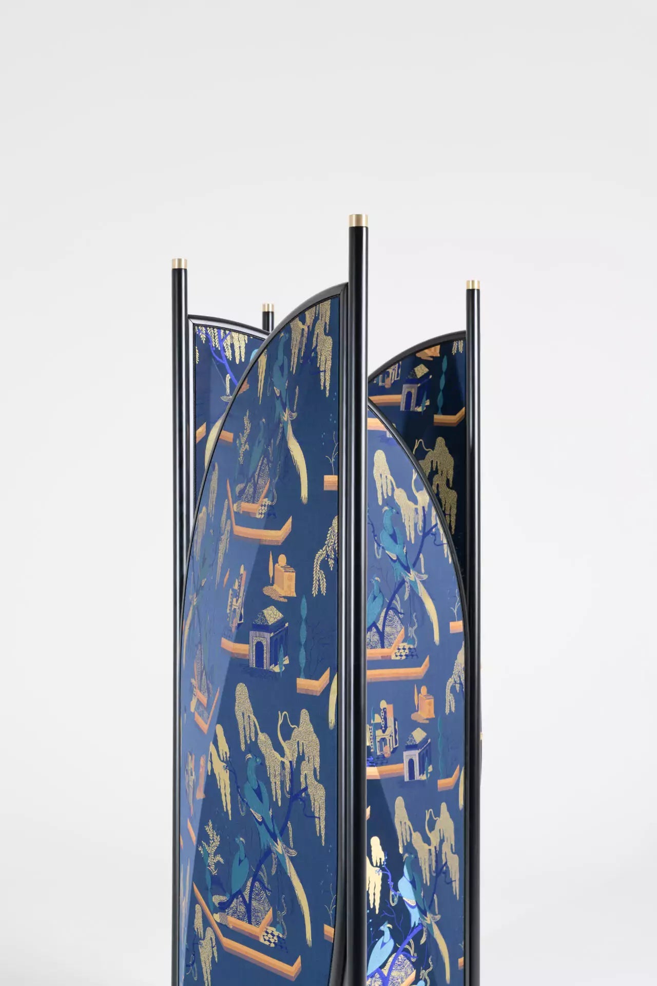 GTV 3-Panel Room Divider Privacy Screen - Decorative Folding Partition for Home, Office, or Event Spaces | Perfect for Creating Separate Areas in Living Rooms, Bedrooms, and Workspaces