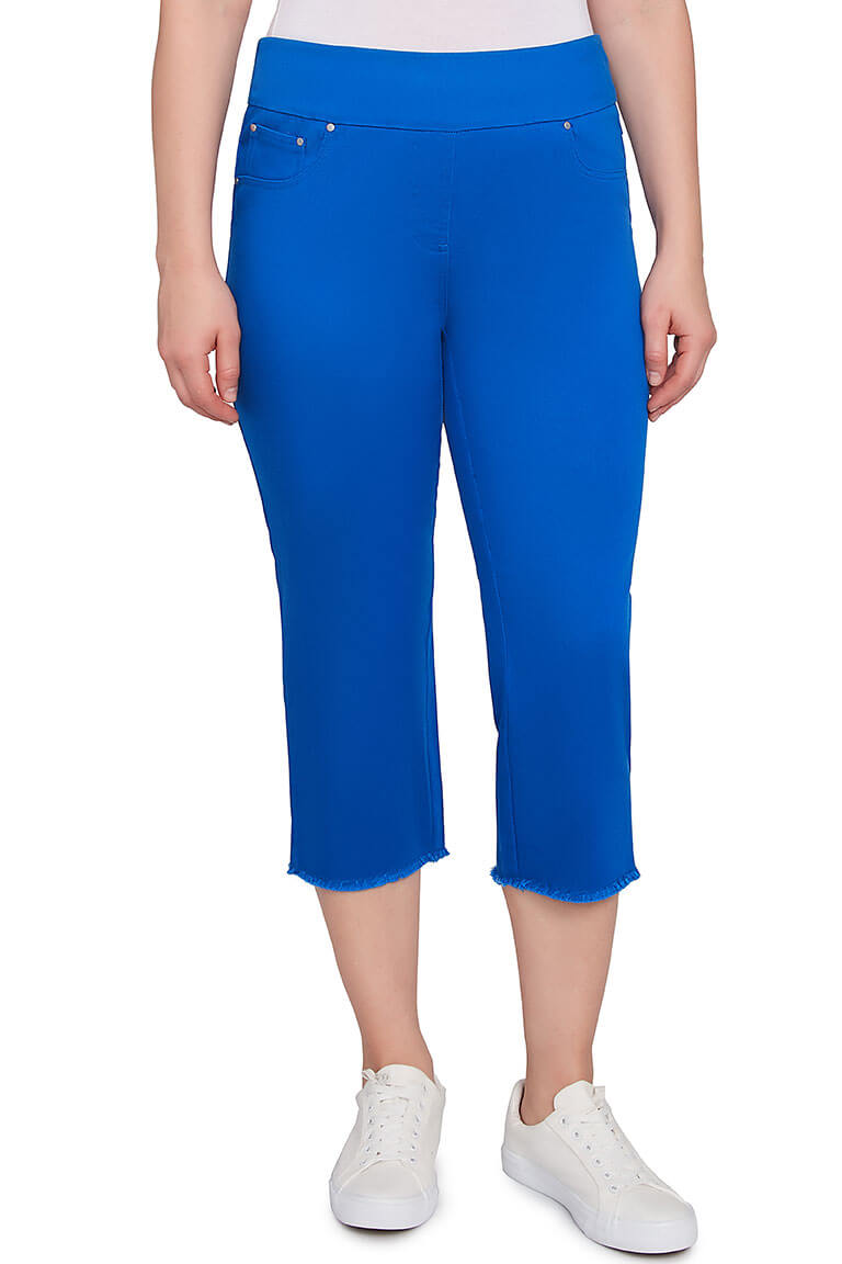Women's Denim Twill Frayed Capri Pants - High Waisted Distressed Ankle Jeans for Casual Outfits & Summer Fashion