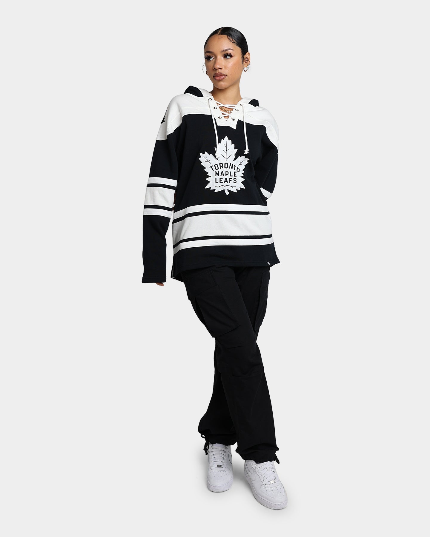 47 Brand Toronto Maple Leafs Superior Lacer Hoodie - Men's NHL Hockey Pullover Sweatshirt - Jet Black - Warm Winter Casual Wear for Fans & Street Style