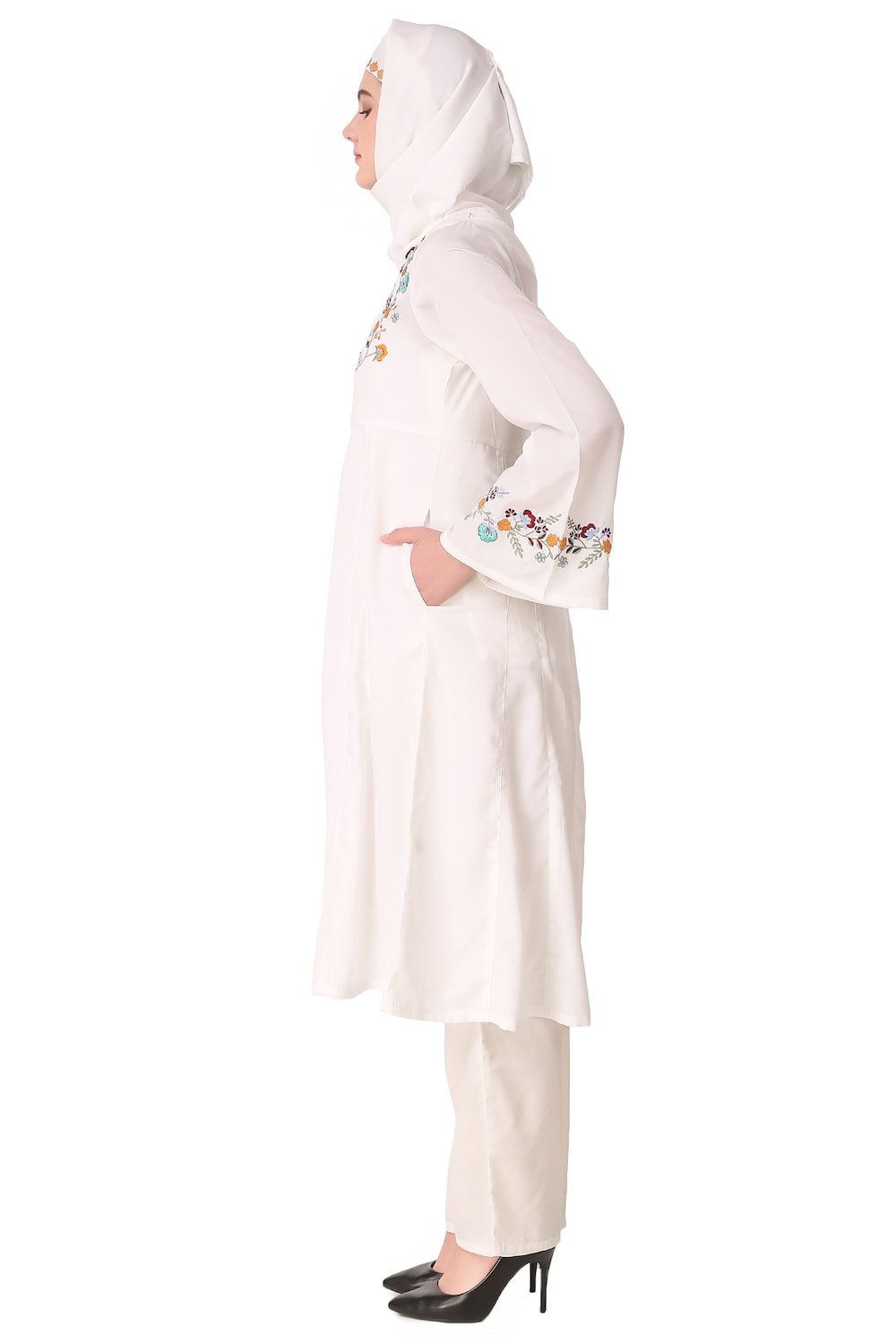 Colorful Embroidered Bell Sleeve White Salwar Kameez - Elegant Pakistani Traditional Dress for Women, Perfect for Weddings, Parties & Festive Occasions