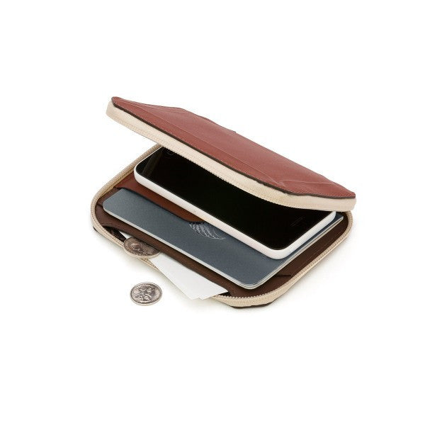 Bellroy Elements Travel Wallet - RFID Blocking Slim Leather Wallet for Men & Women | Perfect for Air Travel, Business Trips & Everyday Use