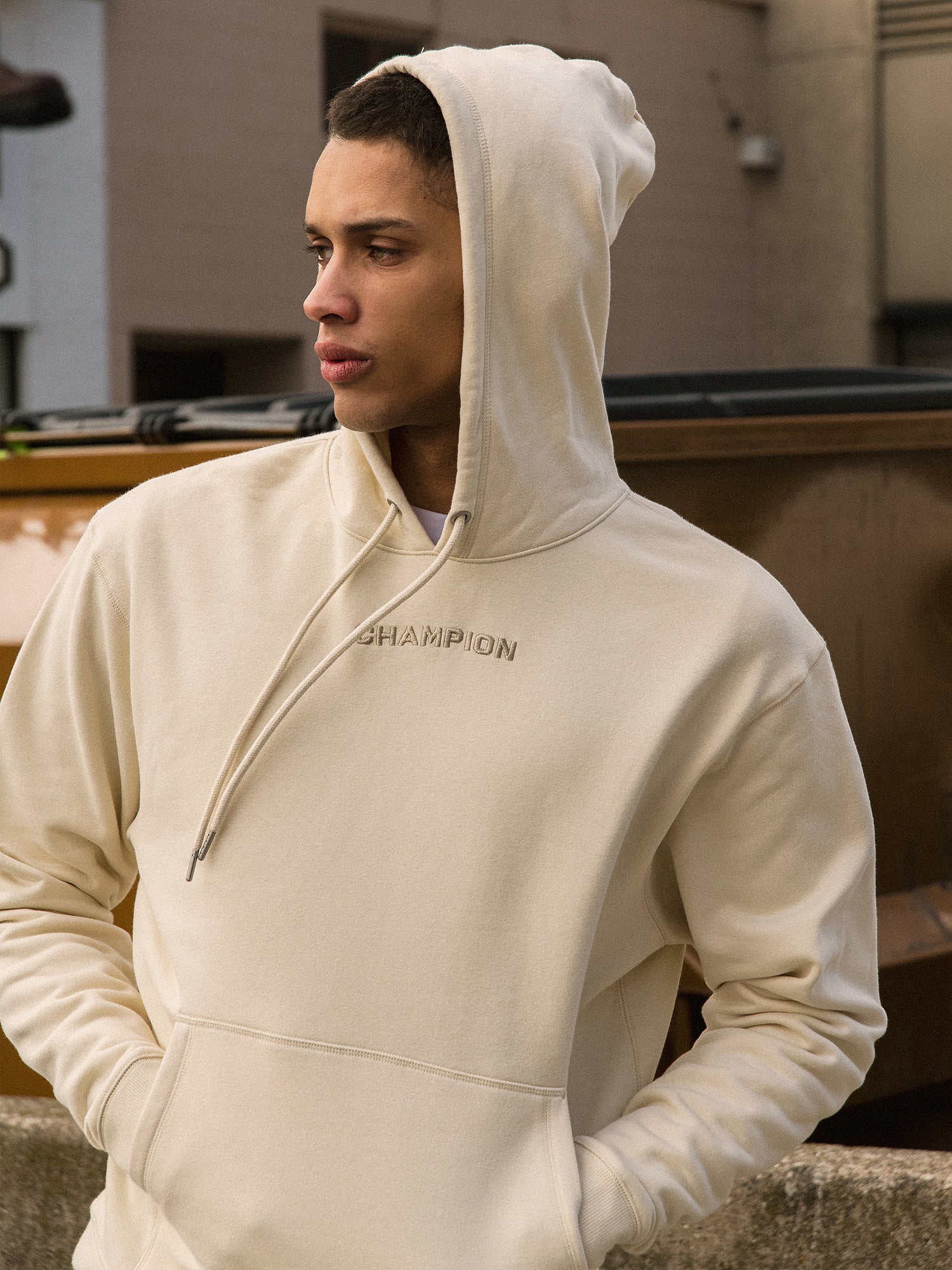 Champion Classic Fleece Pullover Hoodie for Men & Women - Soft & Comfortable Sweatshirt - Perfect for Gym, Running, Casual Wear & Outdoor Activities