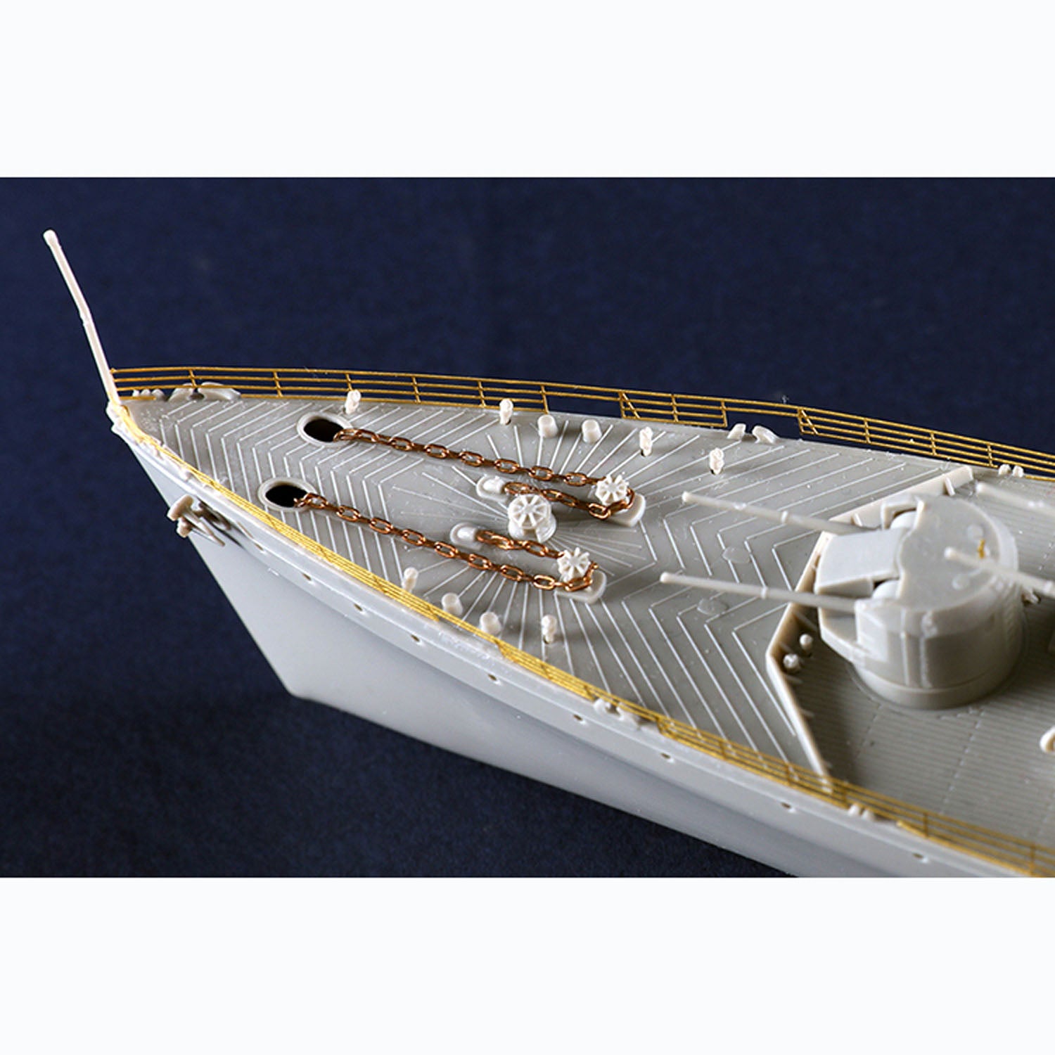 Trumpeter 1/350 Scale HMS Naiad Royal Navy Cruiser Plastic Model Kit - US Stock | DIY Military Ship Building for Collectors & History Enthusiasts | Perfect for Display, Gifts & Wargaming Scenarios