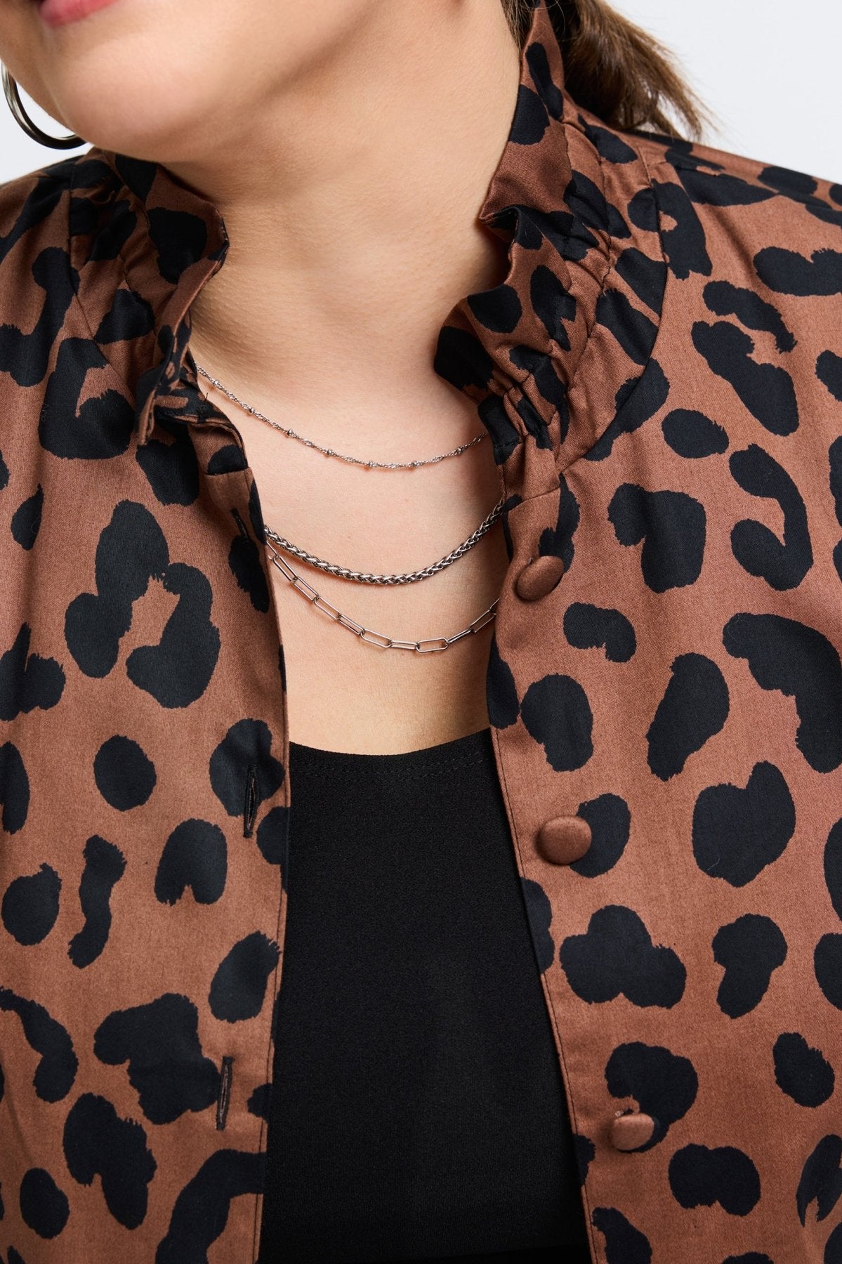 Carolina Plus Cheetah Print Long Sleeve Shirt Jacket for Women - Stylish Fall & Winter Layering Piece for Casual Outings and Date Nights