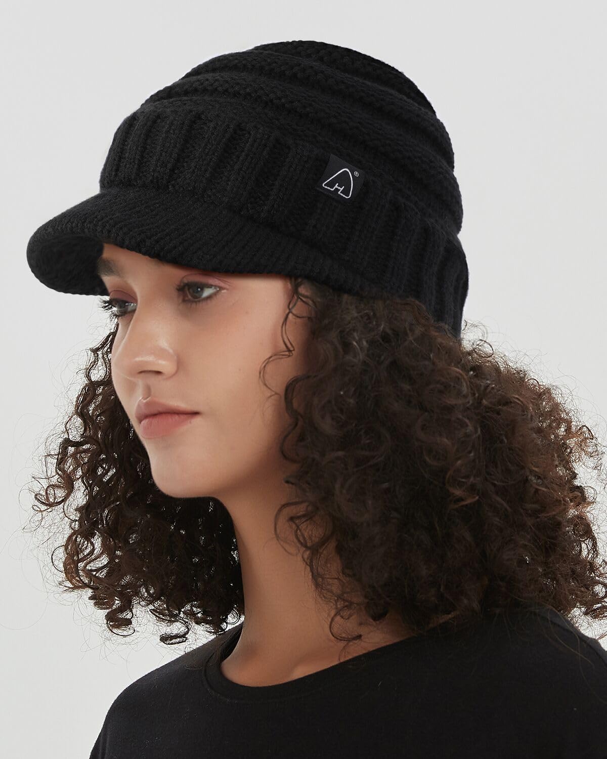 Satin Lined Winter Beanie Hat for Women & Men - Slouchy Knit Hat with Brim Visor - Warm Soft Unisex Beanie for Cold Weather - Perfect for Skiing, Snowboarding & Outdoor Activities