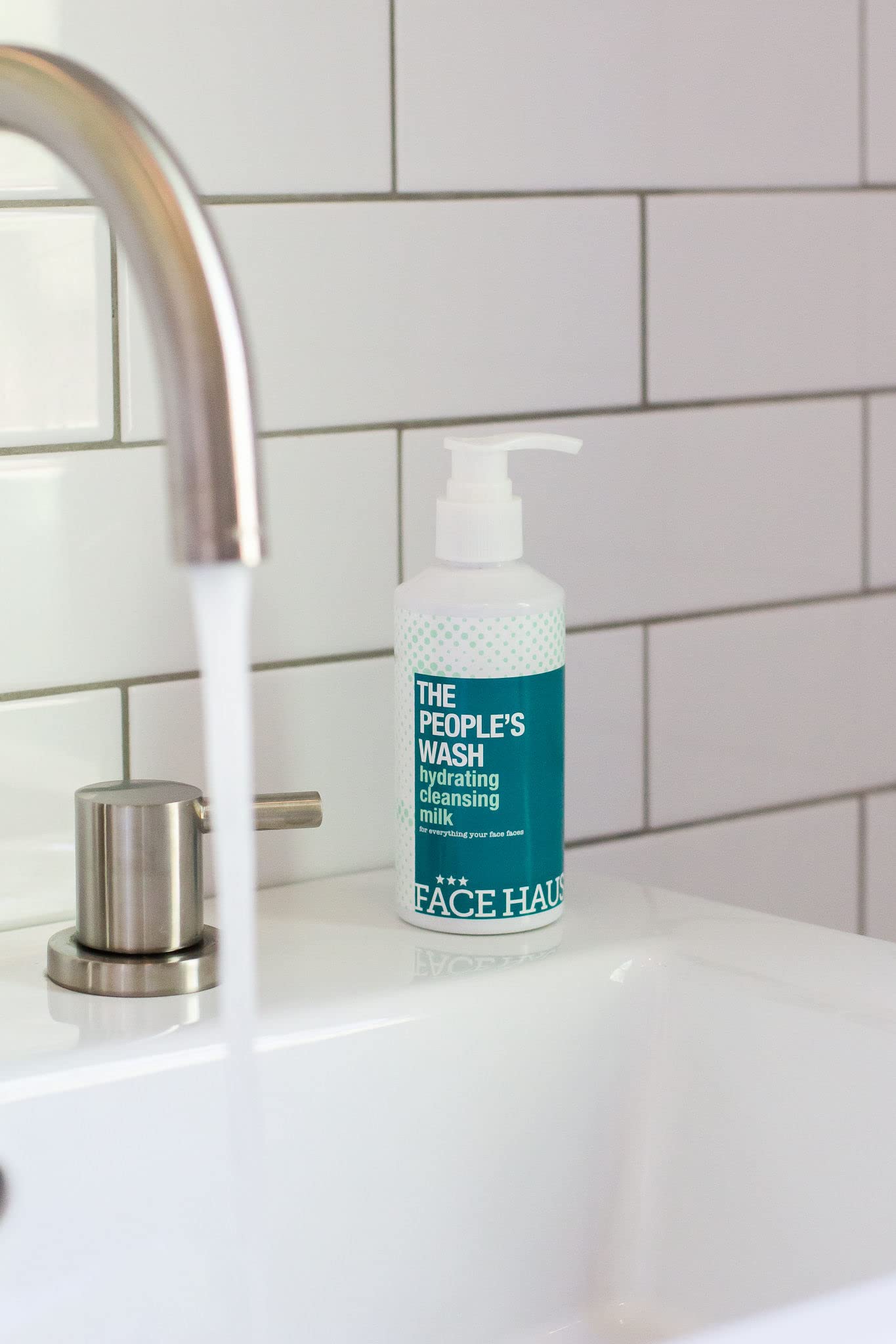 FACE HAUS Hydrating Cleansing Milk Face Wash - Gentle Daily Cleanser for Dry & Sensitive Skin | Moisturizing & Soothing | Perfect for Morning & Night Skincare Routine
