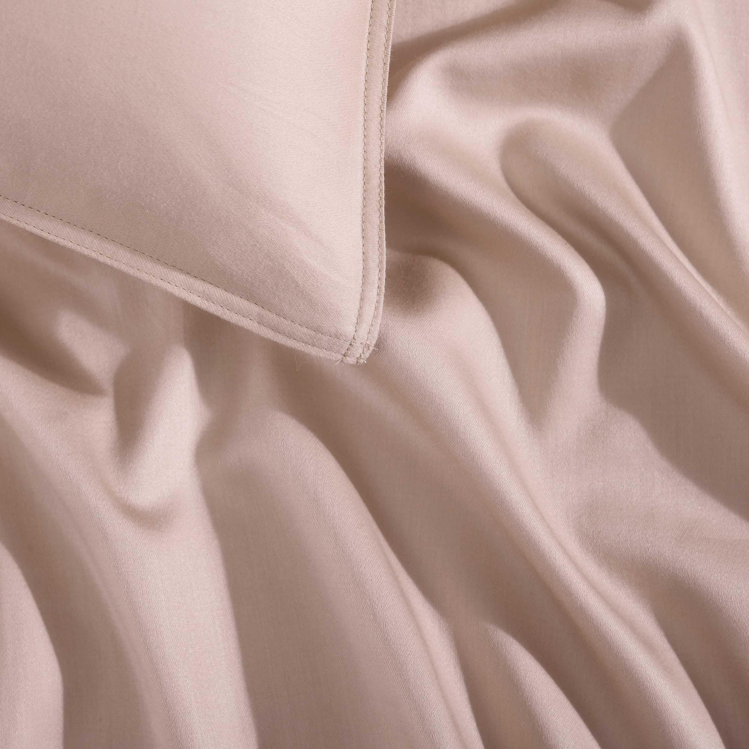 Calvin Klein Organic Cotton Sateen Queen Duvet Cover Set - GOTS Certified Luxurious Soft Bedding in Earth Clay Pink | Perfect for Master Bedrooms, Guest Rooms & Cozy Home Decor