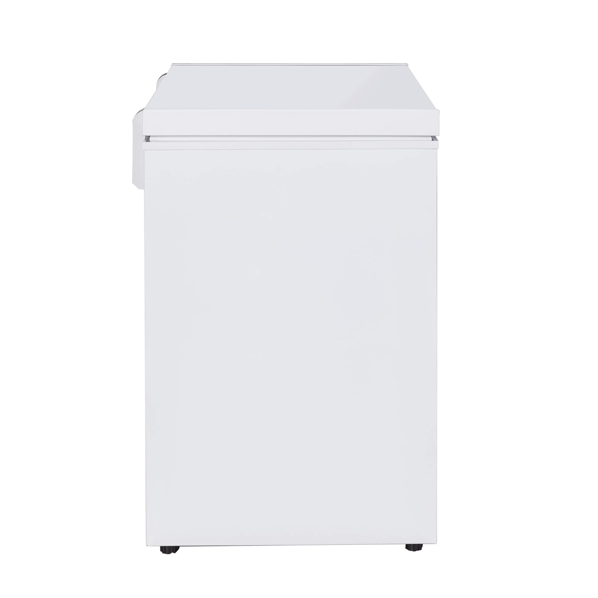 RCA RFRF450-AMZ 5.1 Cubic Foot Chest Freezer - Energy Efficient Deep Freezer for Long Term Food Storage, White - Perfect for Home, Garage, or Restaurant Use