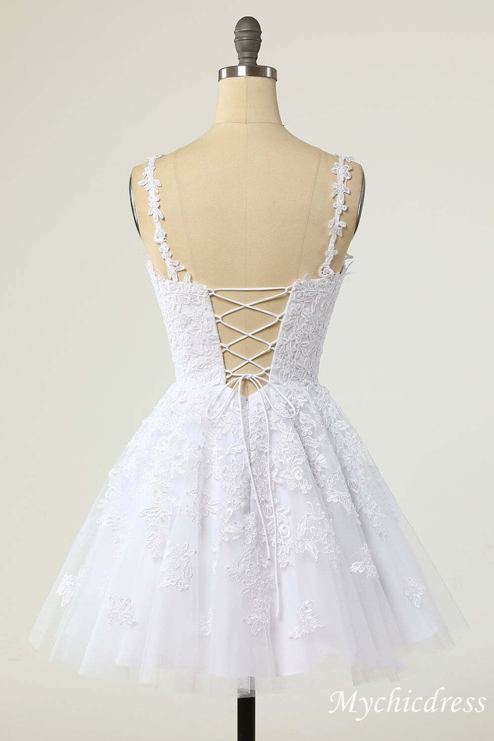 2025 Graduation A-Line White Short Lace Homecoming Dress - Elegant Prom Dress for Graduation Ceremony & Party